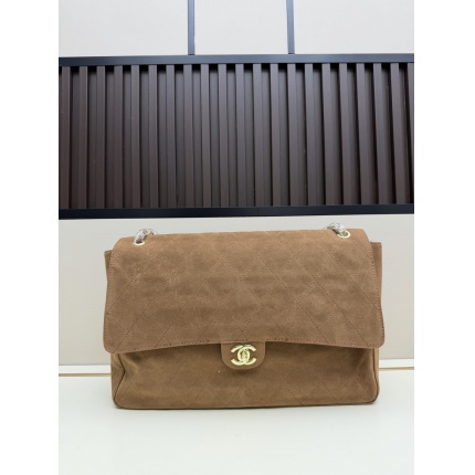 Chanel AAA quality Handbags in 220188
