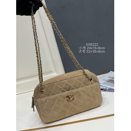 Chanel AAA quality Handbags in 220192