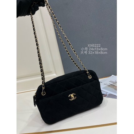 Chanel AAA quality Handbags in 220194