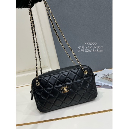 Chanel AAA quality Handbags in 220195