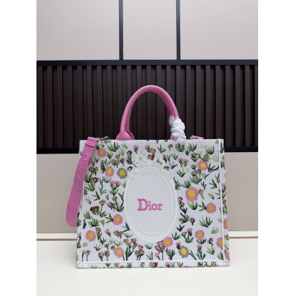 Dior AAA Quality Handbags in 220209