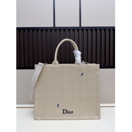 Dior AAA Quality Handbags in 220213