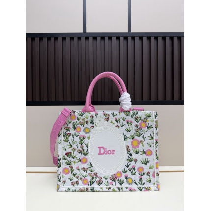 Dior AAA Quality Handbags in 220215