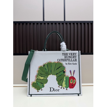 Dior AAA Quality Handbags in 220230