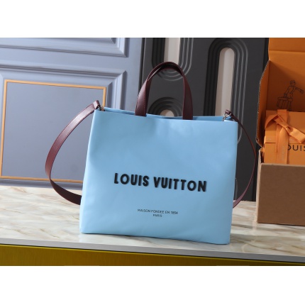Louis Vuitton AAA Quality Handbags in 220247