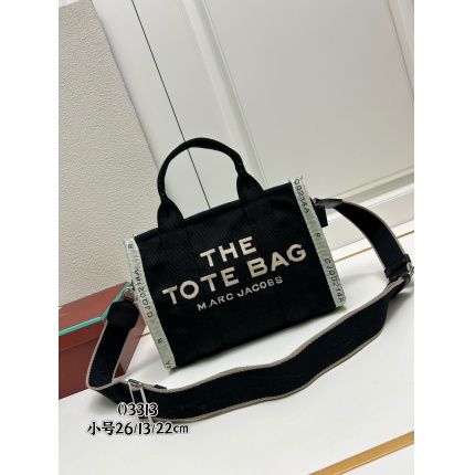Marc Jacobs Bags in 220266
