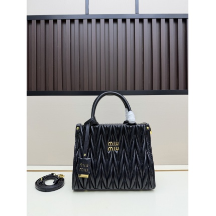 MiuMiu High quality Handbags in 220267