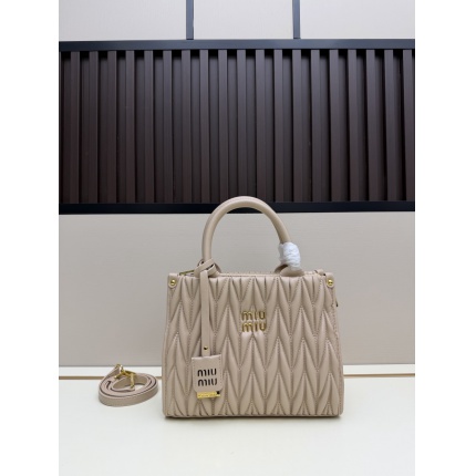 MiuMiu High quality Handbags in 220270