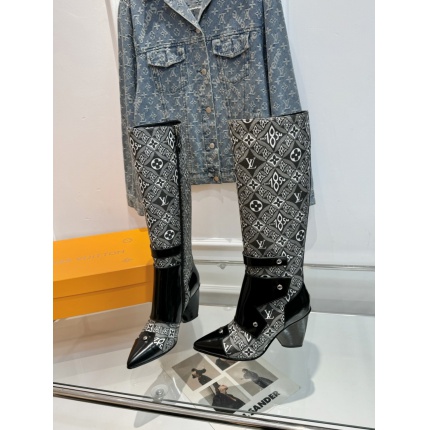 Louis Vuitton Boots For Women in 220380