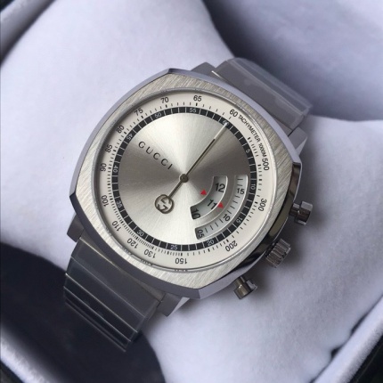 Gucci AAA Quality Watches in 220394