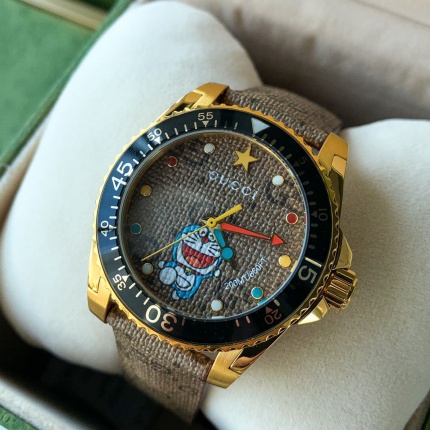 Gucci AAA Quality Watches in 220398