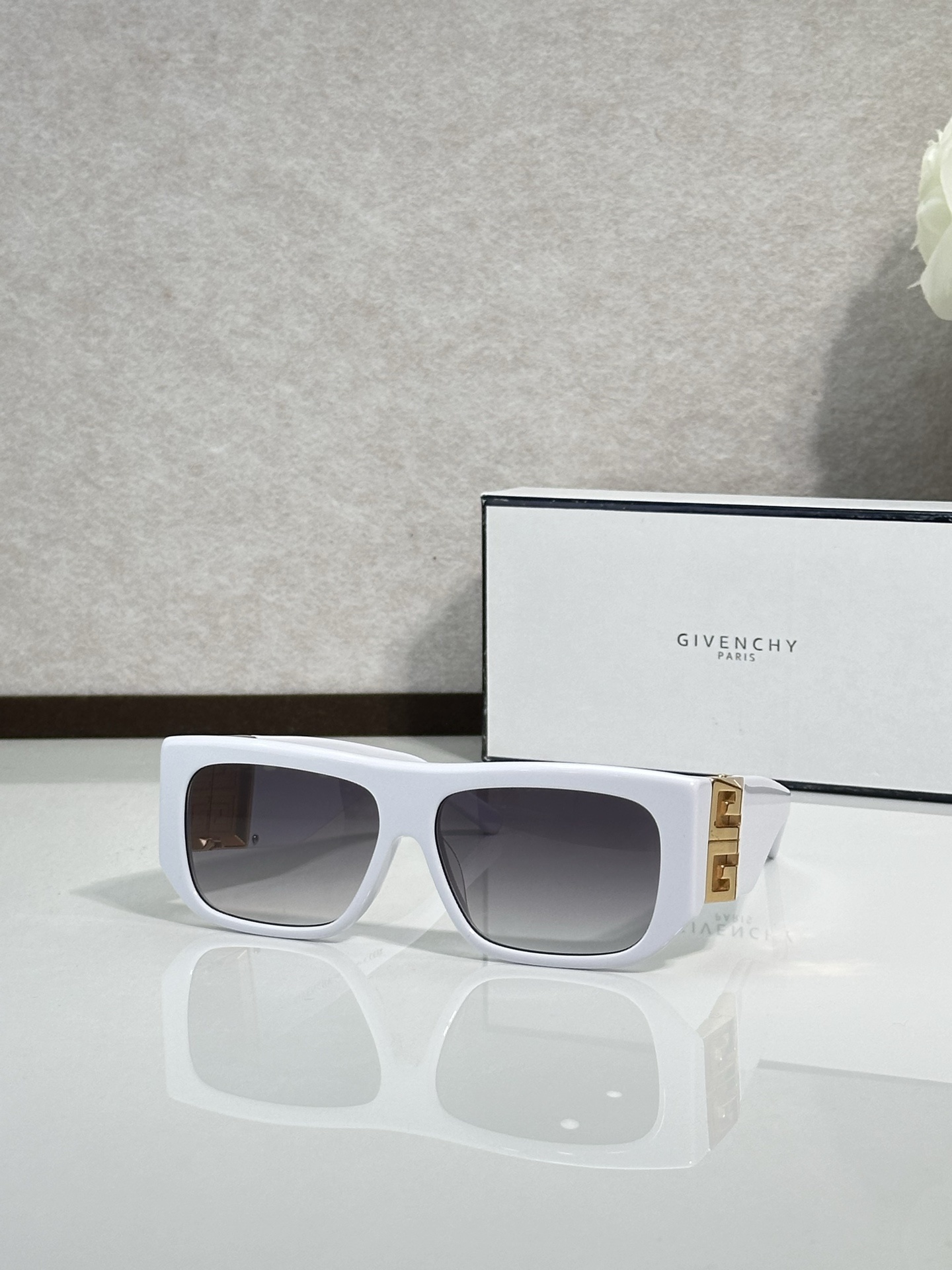 Cheap Givenchy AAA Quality  Bags in 215144, $50 USD- [IB215144] - Replica Givenchy AAA Quality Glasses