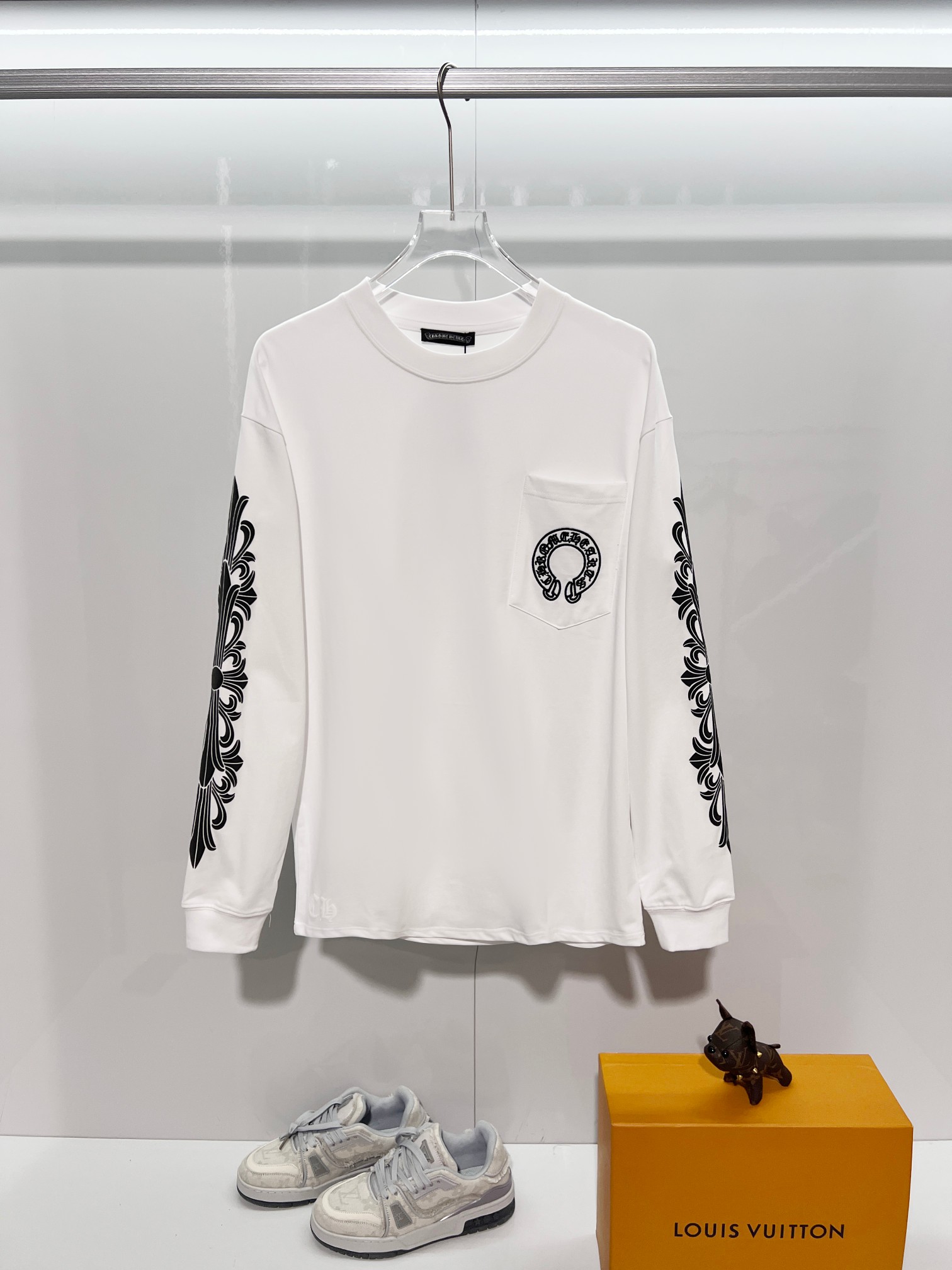 Cheap Chrome Hearts Long-Sleeved T-shirts in 215586, $30 USD- [IB215586] - Replica Chrome Hearts Long-Sleeved T-shirts