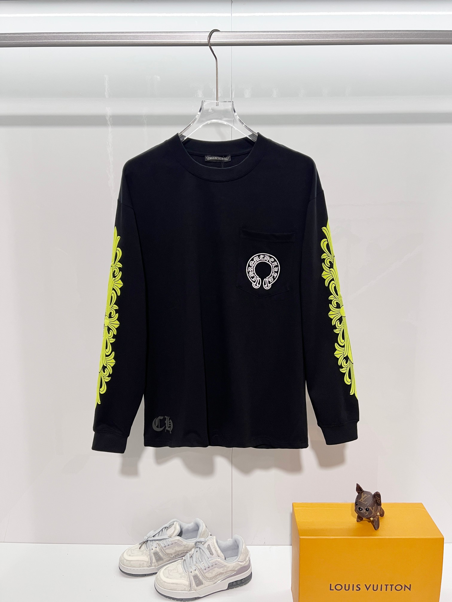 Cheap Chrome Hearts Long-Sleeved T-shirts in 215587, $30 USD- [IB215587] - Replica Chrome Hearts Long-Sleeved T-shirts
