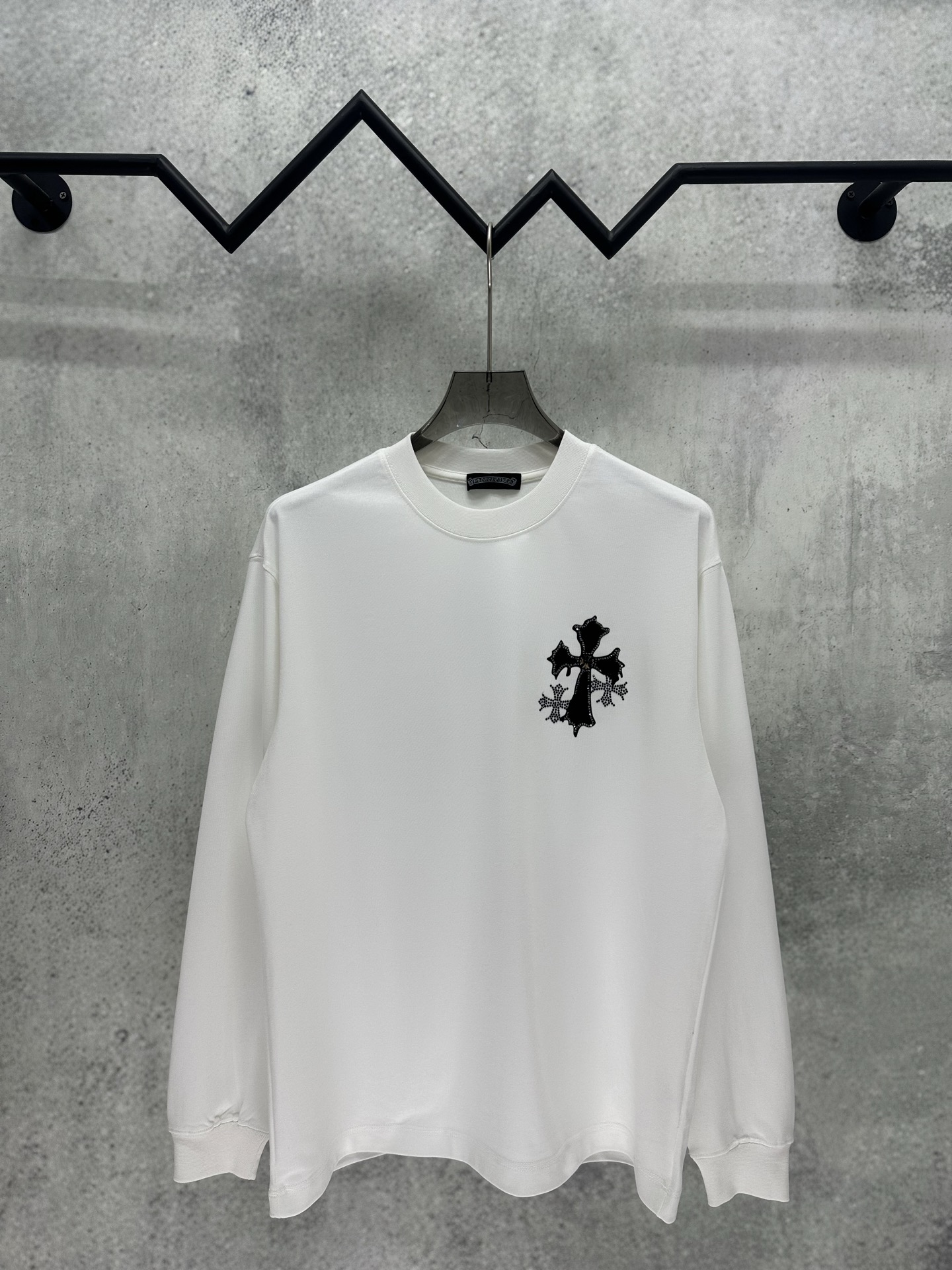 Cheap Chrome Hearts Long-Sleeved T-shirts in 215642, $35 USD- [IB215642] - Replica Chrome Hearts Long-Sleeved T-shirts