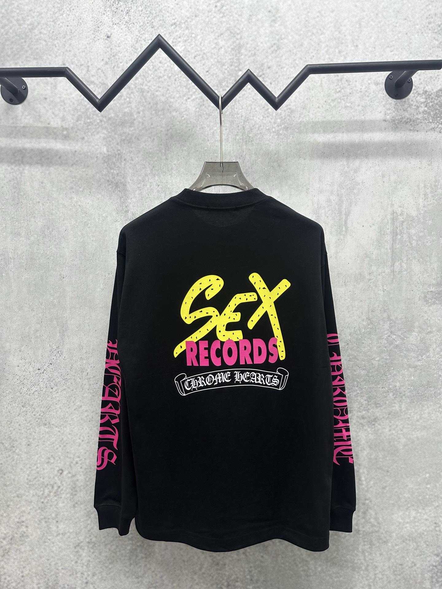 Cheap Chrome Hearts Long-Sleeved T-shirts in 215647, $35 USD- [IB215647] - Replica Chrome Hearts Long-Sleeved T-shirts