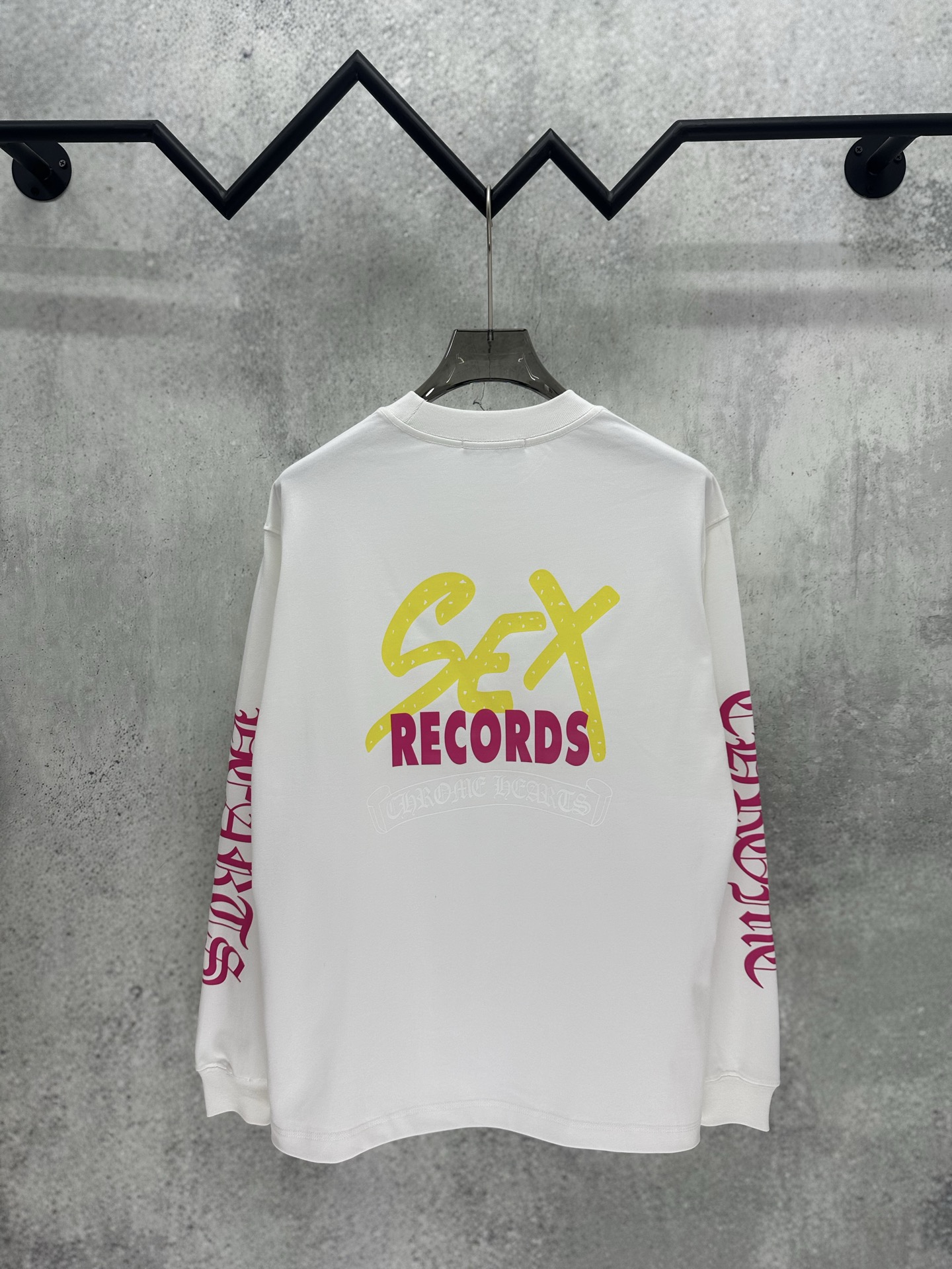 Cheap Chrome Hearts Long-Sleeved T-shirts in 215648, $35 USD- [IB215648] - Replica Chrome Hearts Long-Sleeved T-shirts