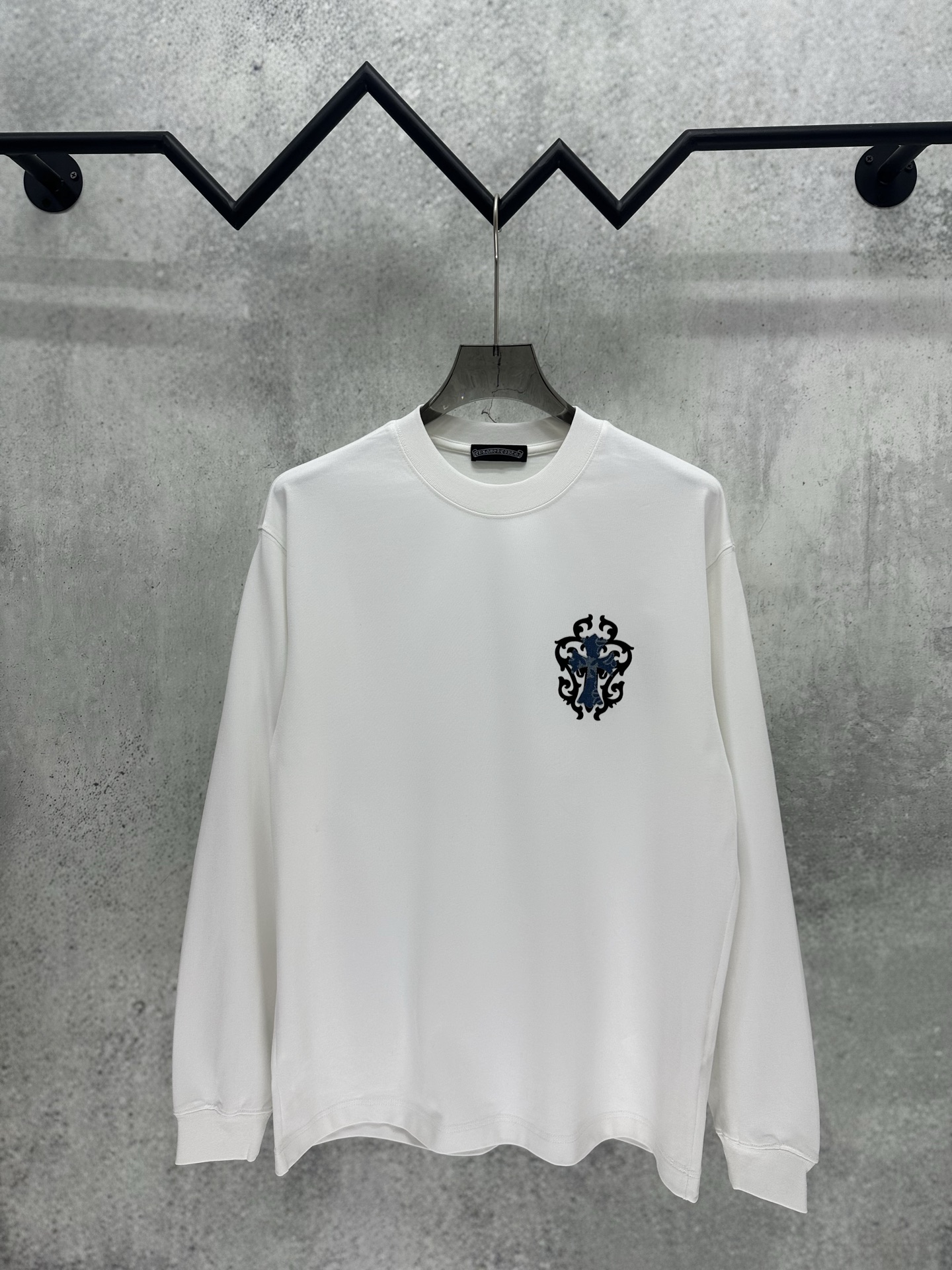 Cheap Chrome Hearts Long-Sleeved T-shirts in 215650, $35 USD- [IB215650] - Replica Chrome Hearts Long-Sleeved T-shirts