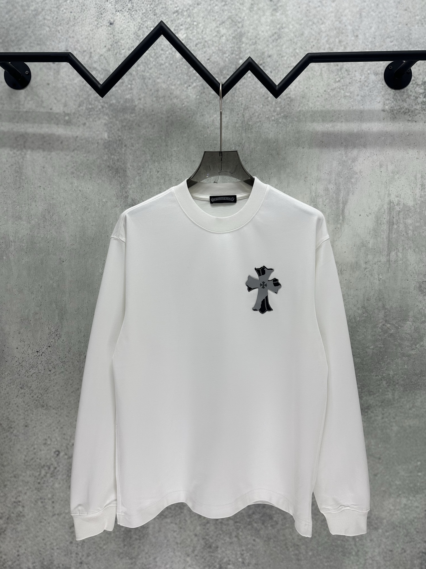 Cheap Chrome Hearts Long-Sleeved T-shirts in 215656, $35 USD- [IB215656] - Replica Chrome Hearts Long-Sleeved T-shirts
