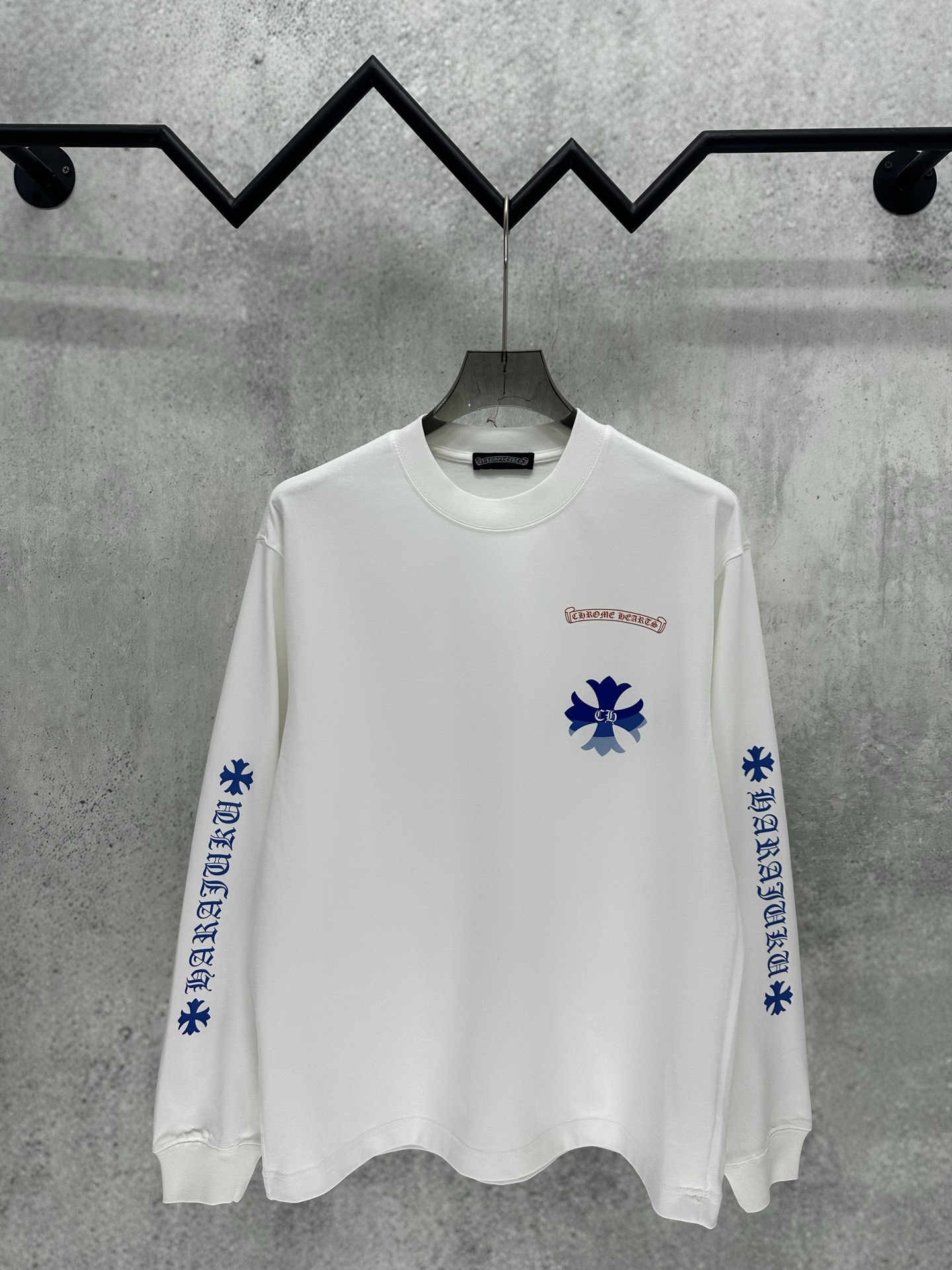 Cheap Chrome Hearts Long-Sleeved T-shirts in 215668, $35 USD- [IB215668] - Replica Chrome Hearts Long-Sleeved T-shirts