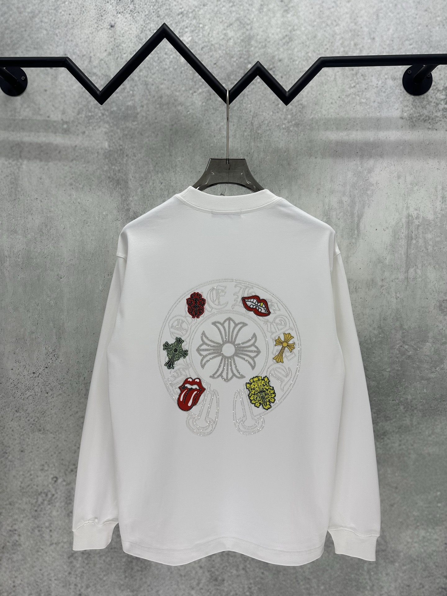 Cheap Chrome Hearts Long-Sleeved T-shirts in 215672, $35 USD- [IB215672] - Replica Chrome Hearts Long-Sleeved T-shirts