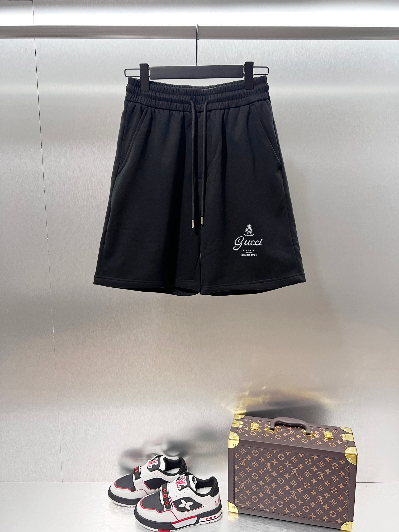 Cheap Gucci Short Pants For Men in 215718, $30 USD- [IB215718] - Replica Gucci Short Pants For Men