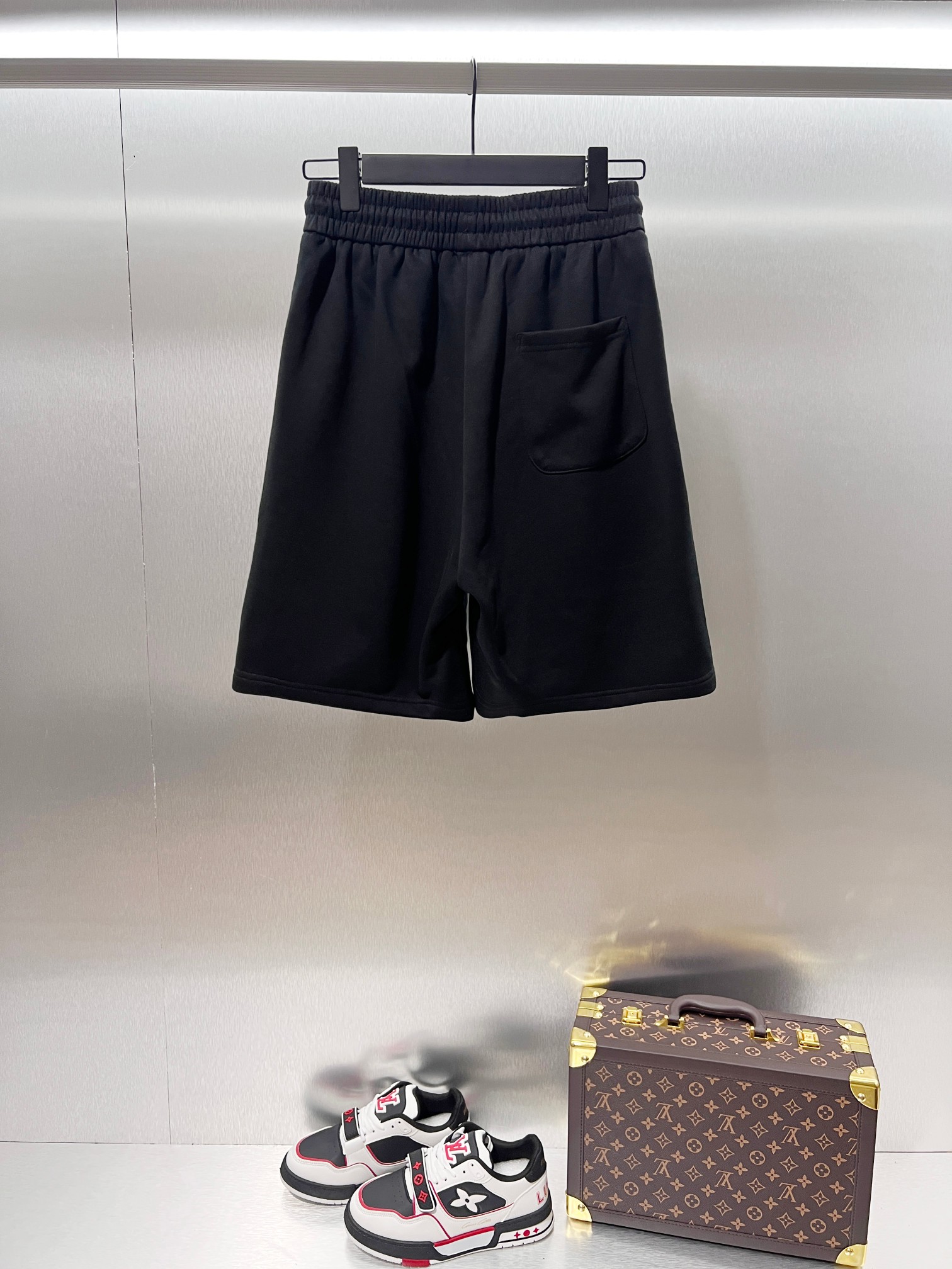 Cheap Gucci Short Pants For Men in 215718, $30 USD- [IB215718] - Replica Gucci Short Pants For Men