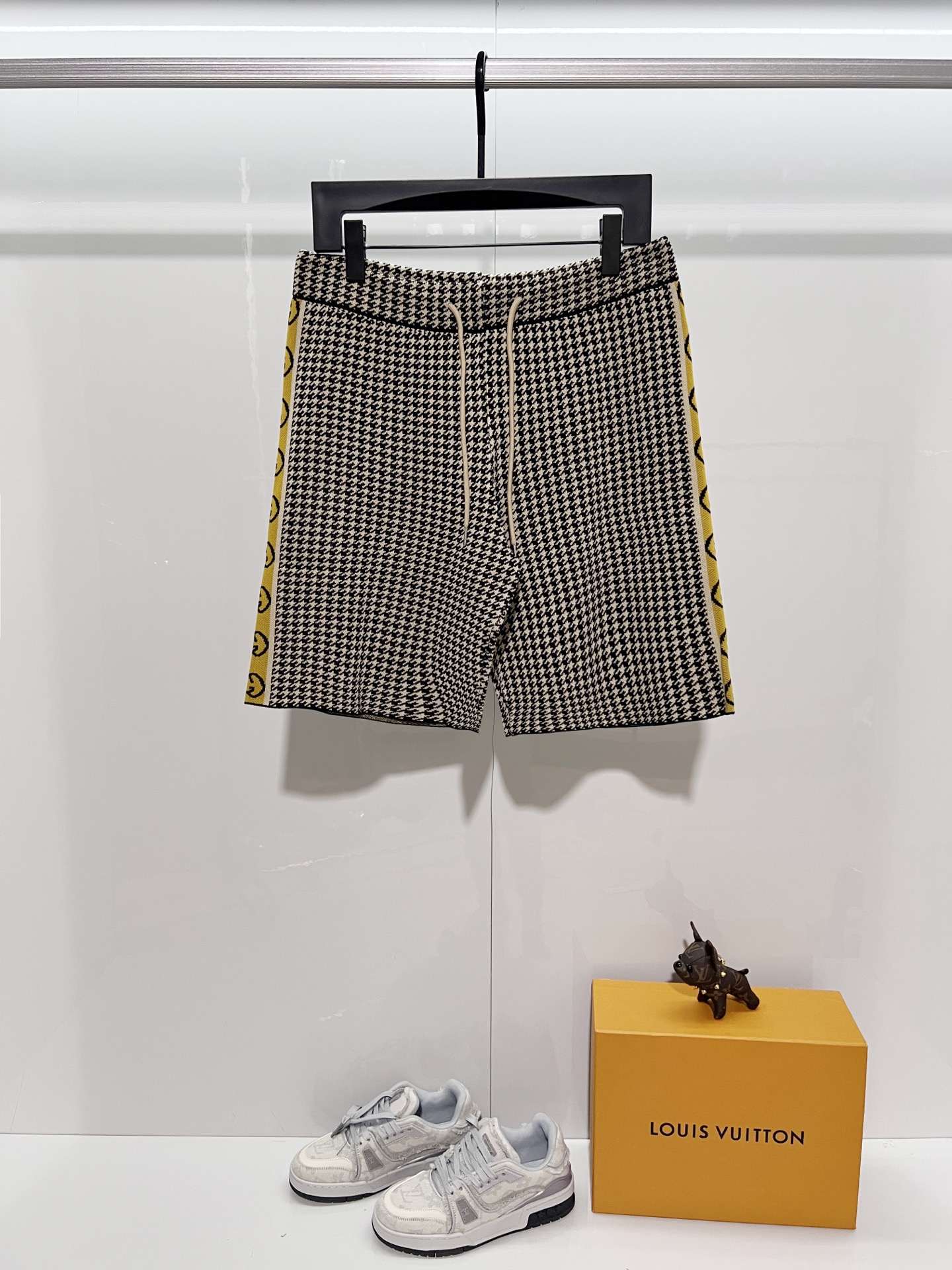 Cheap Gucci Short Pants For Men in 215749, $30 USD- [IB215749] - Replica Gucci Short Pants For Men