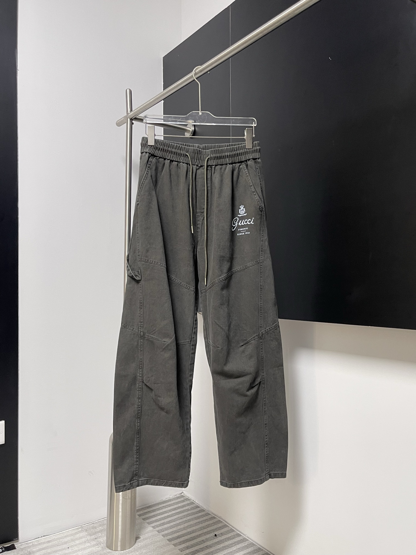 Cheap Gucci Short Pants For Men in 215759, $55 USD- [IB215759] - Replica Gucci Short Pants For Men