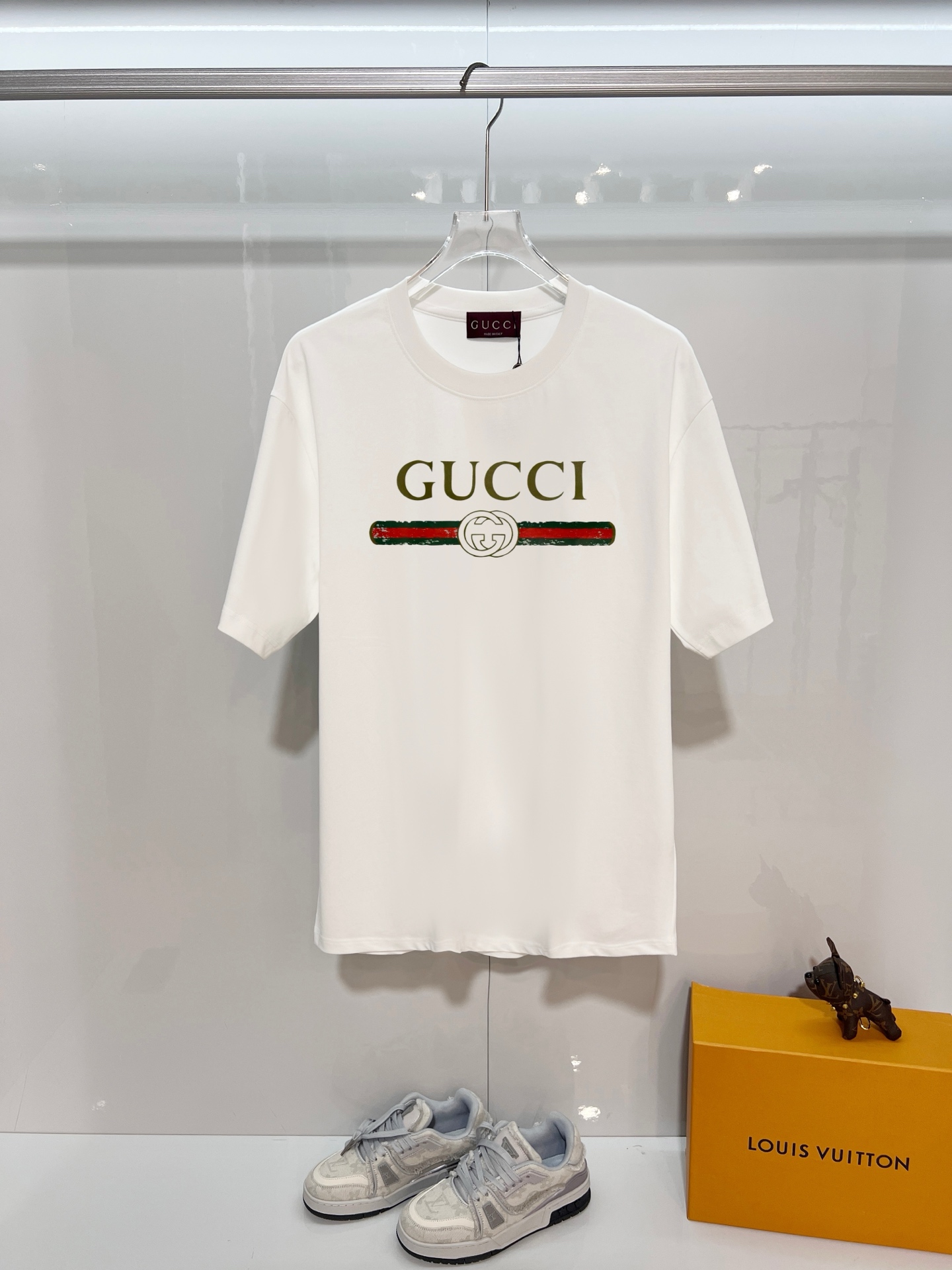 Cheap Gucci T-shirts for Men in 215761, $30 USD- [IB215761] - Replica Gucci T-shirts for Men