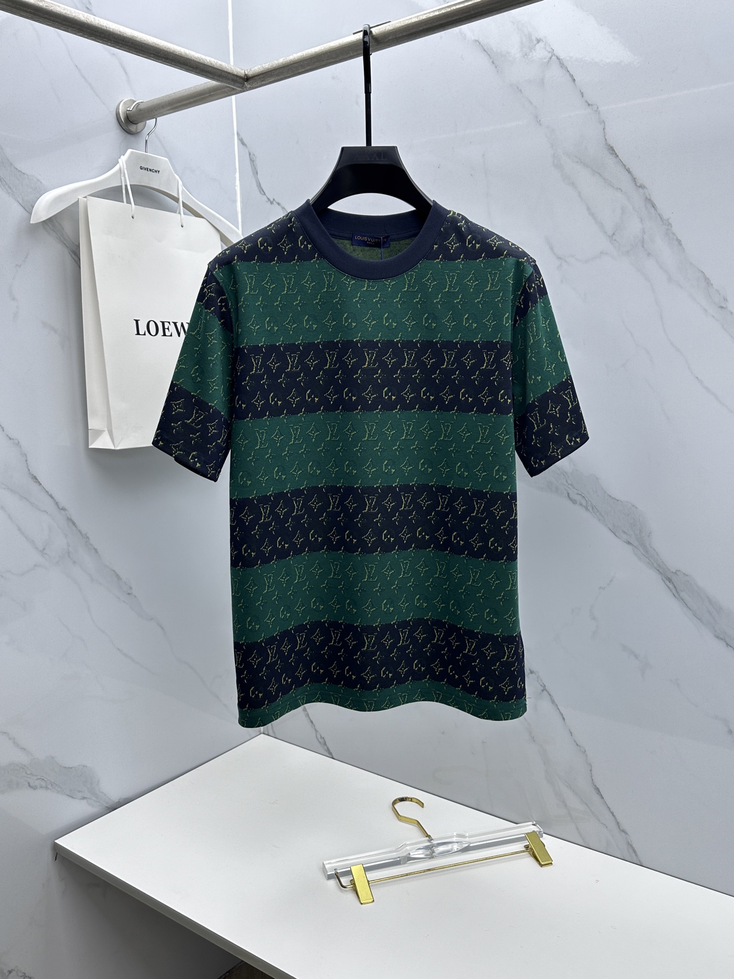 Cheap New Arrivals Louis Vuitton High quality T-Shirts Size S-XXL in 215830, $40 USD- [IB215830] - Replica Louis Vuitton T-Shirts for Women