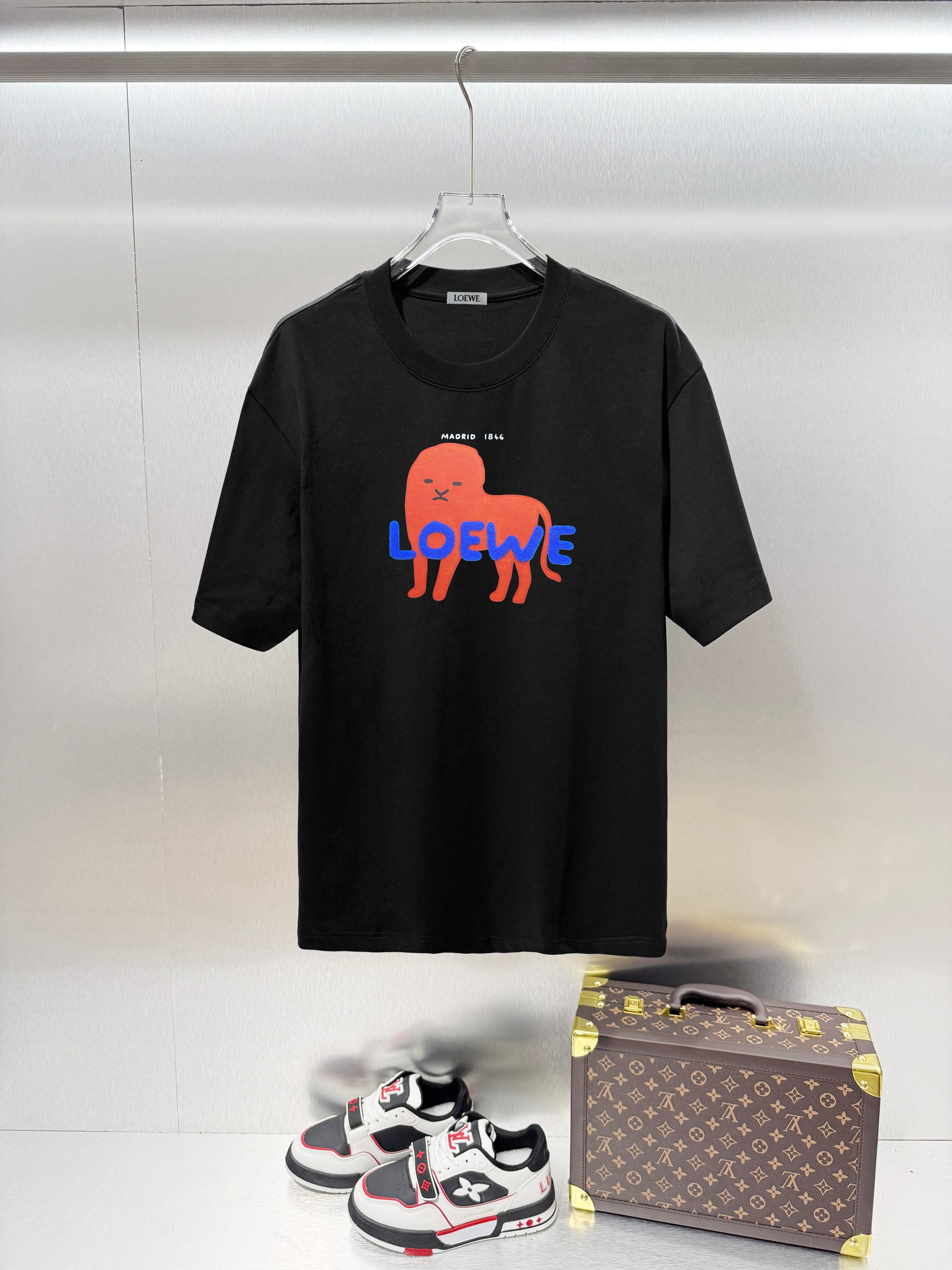 Cheap LOEWE T-shirts in 215838, $30 USD- [IB215838] - Replica LOEWE T-shirts