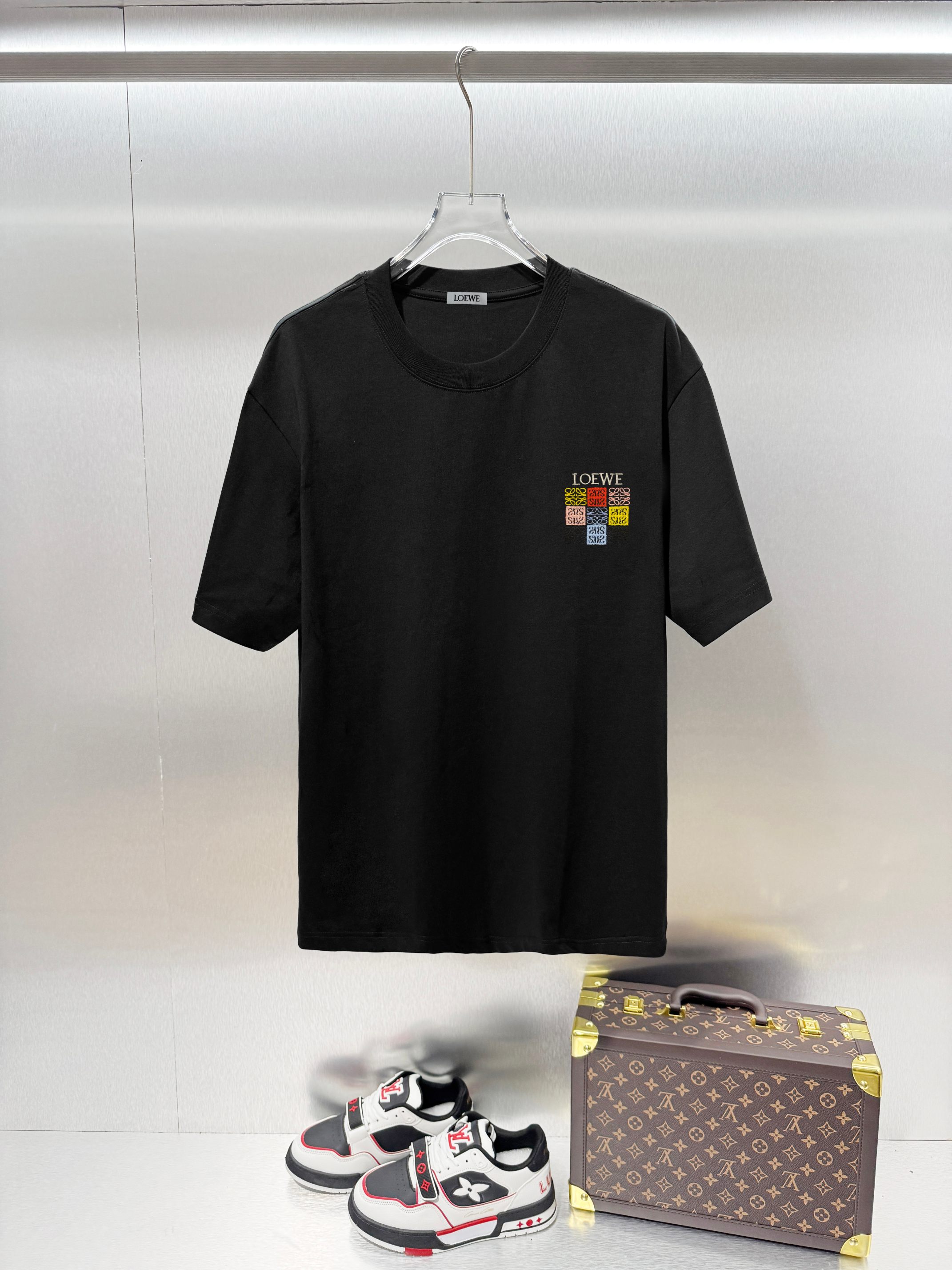 Cheap LOEWE T-shirts in 215880, $30 USD- [IB215880] - Replica LOEWE T-shirts