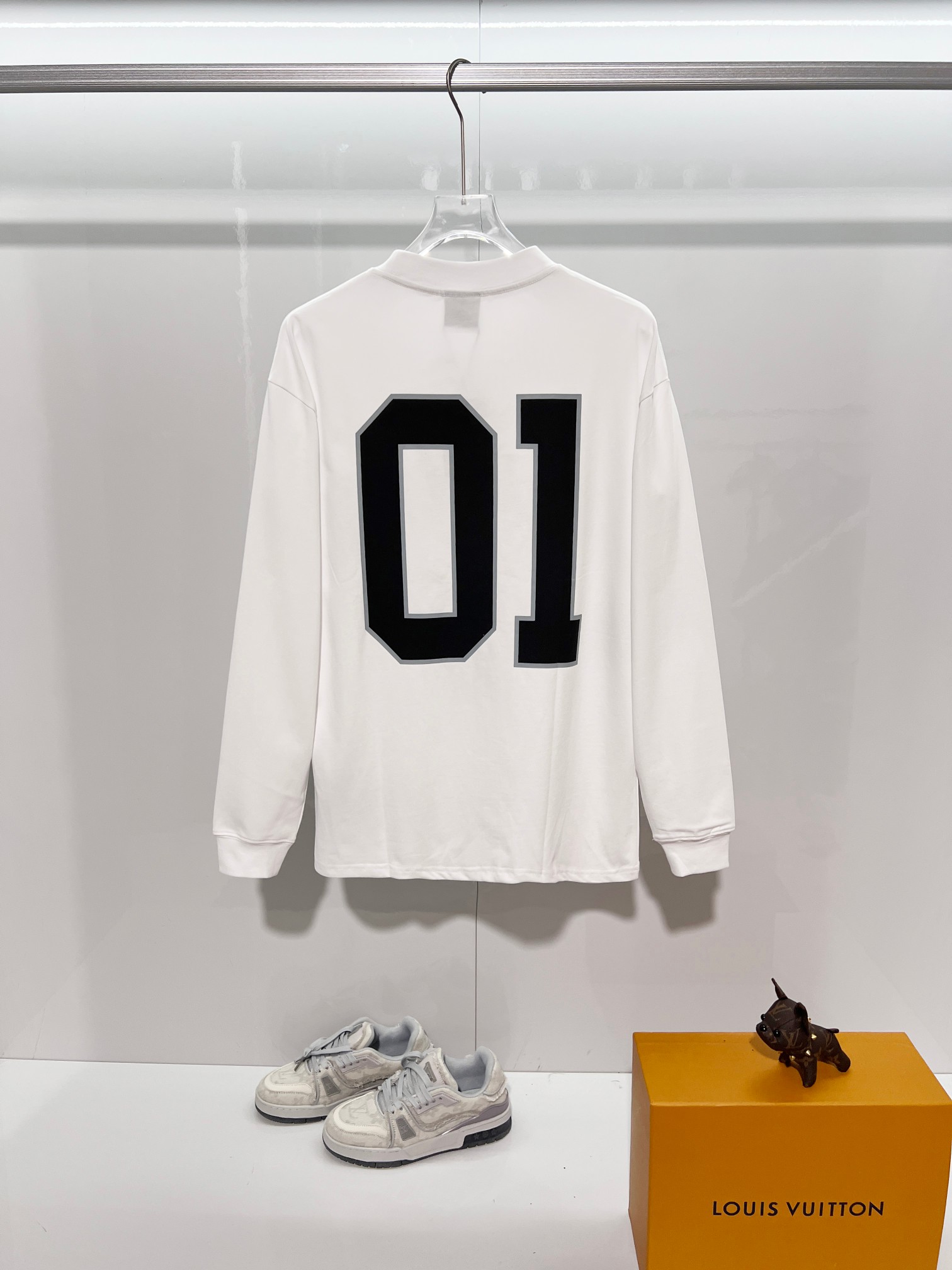Cheap Balenciaga Long Sleeve T-Shirts in 216057, $35 USD- [IB216057] - Replica Balenciaga Long Sleeve T-Shirts