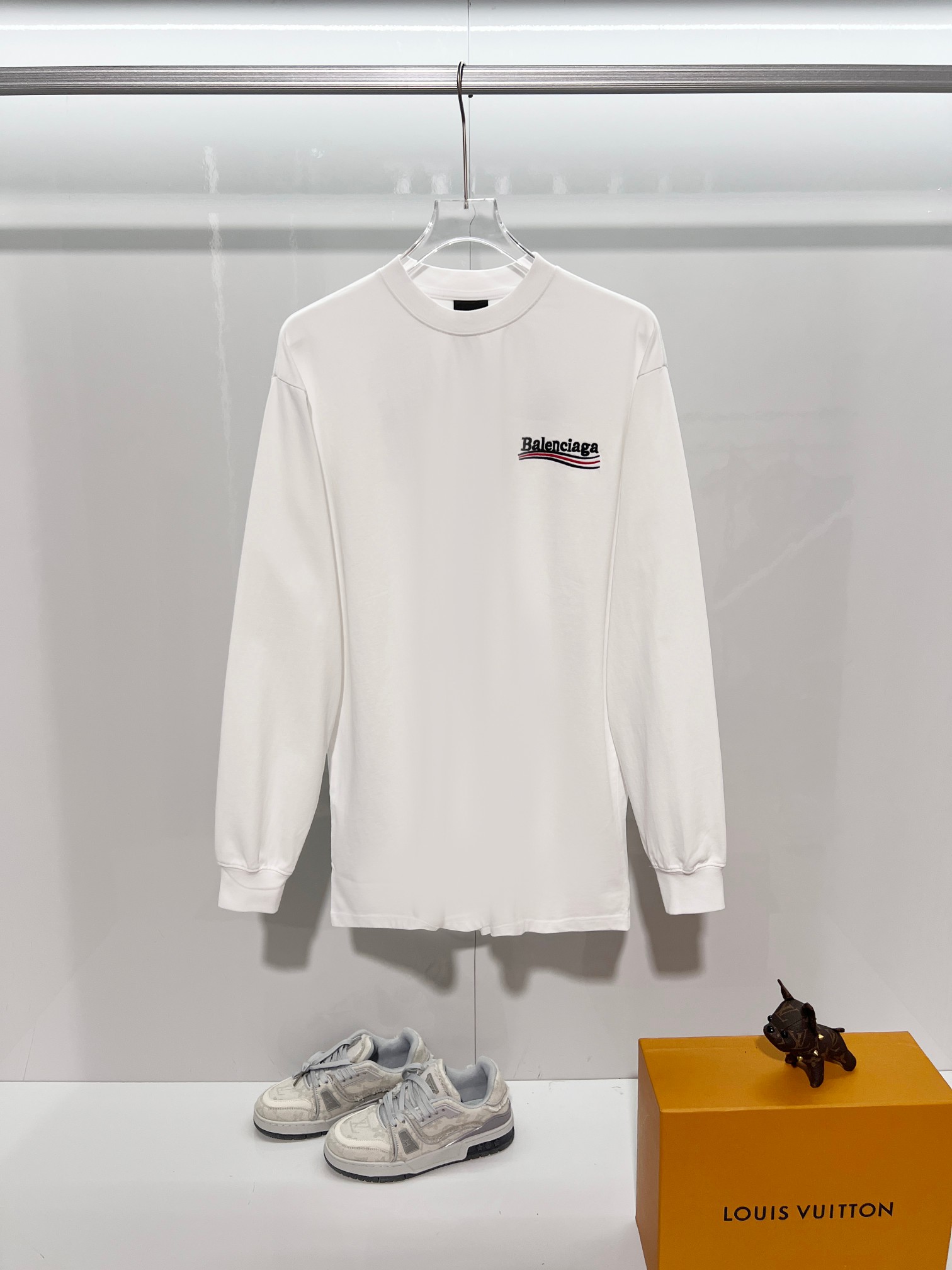 Cheap Balenciaga Long Sleeve T-Shirts in 216059, $35 USD- [IB216059] - Replica Balenciaga Long Sleeve T-Shirts
