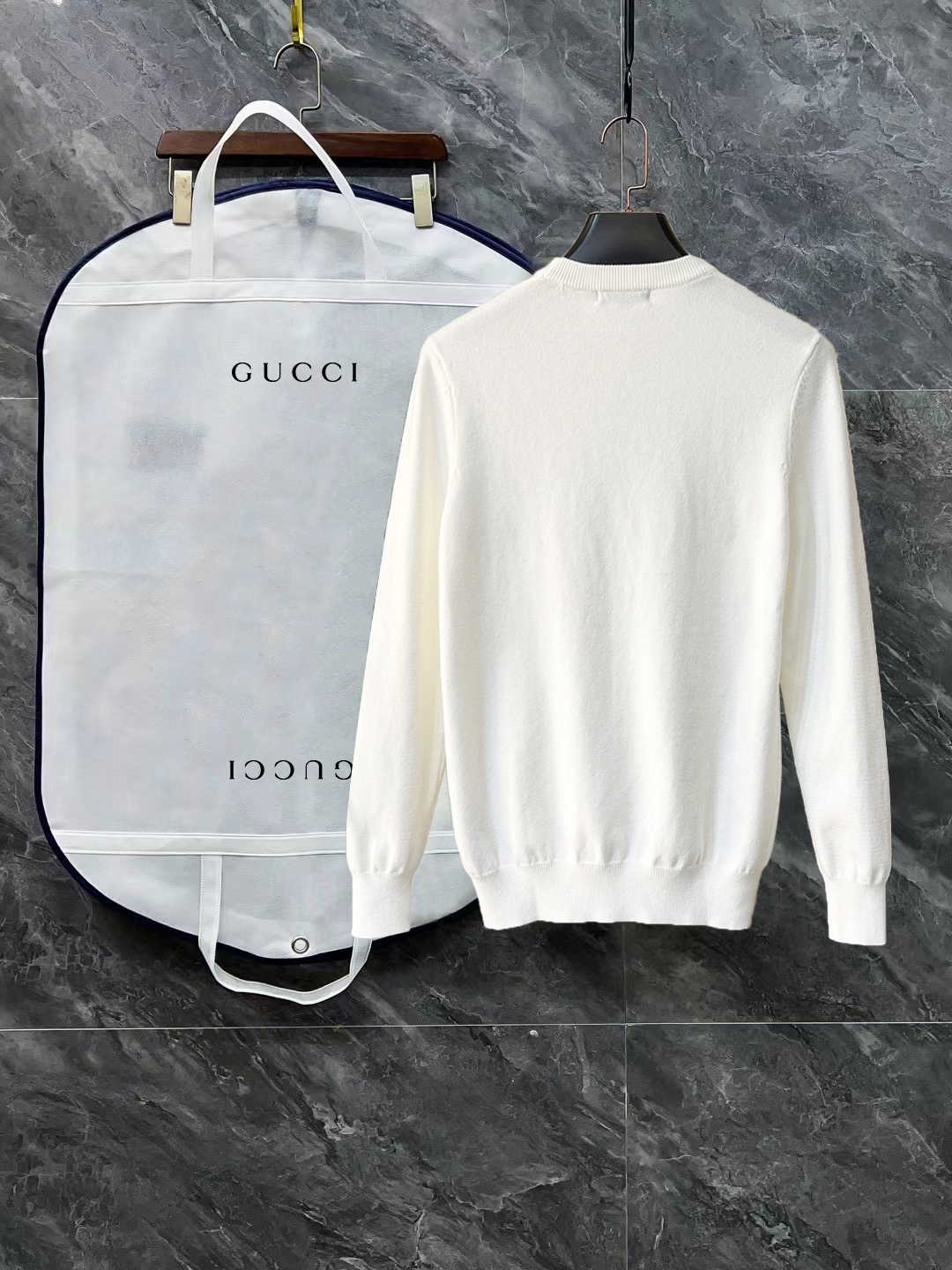 Cheap Gucci Long-Sleeved T-shirts for Men in 216113, $30 USD- [IB216113] - Replica Gucci Long-Sleeved T-shirts for Men