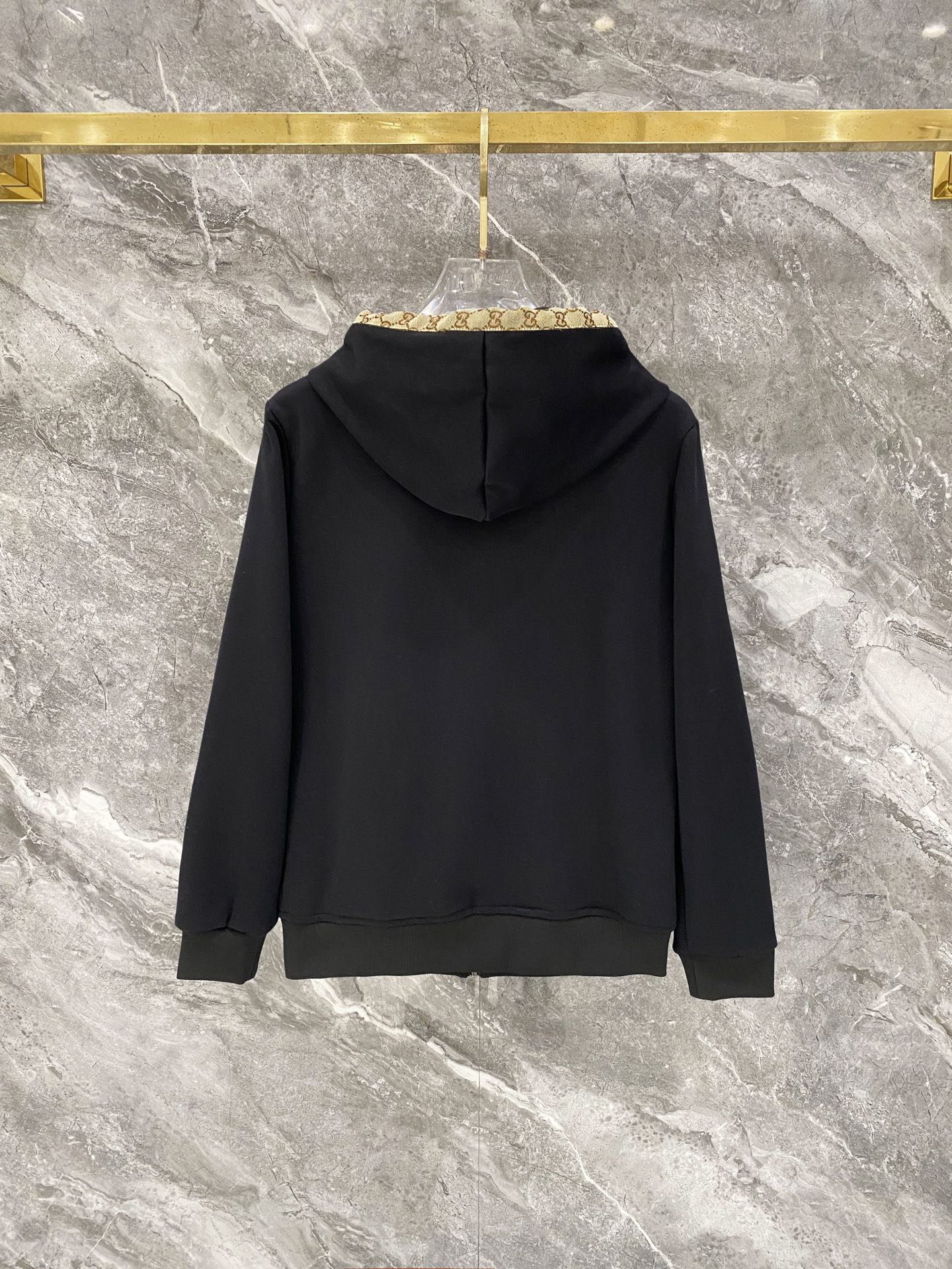 Cheap Gucci Tracksuits for Men in 216147, $105 USD- [IB216147] - Replica Gucci Tracksuits for Men