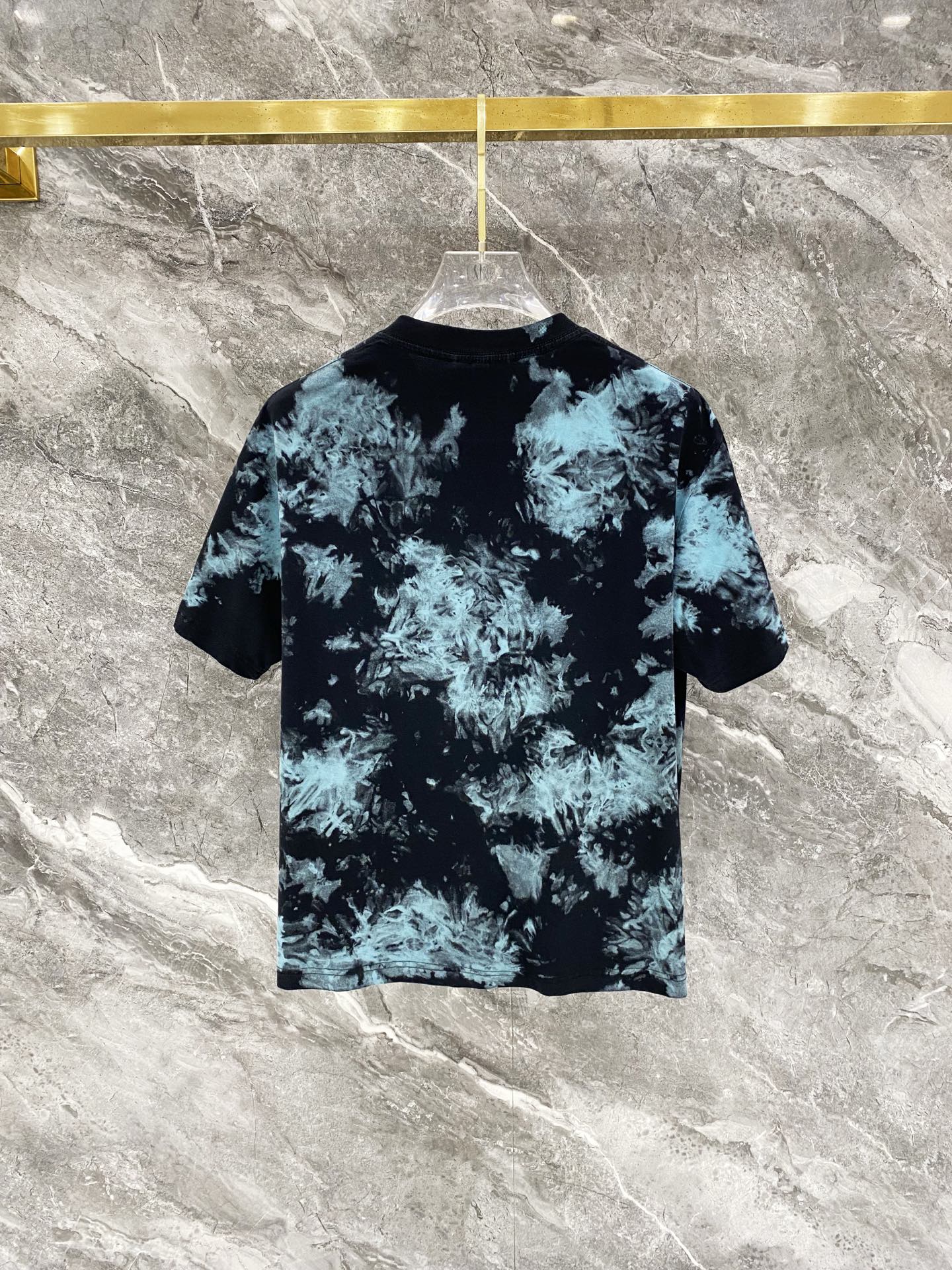 Cheap LOEWE T-shirts in 216175, $30 USD- [IB216175] - Replica LOEWE T-shirts