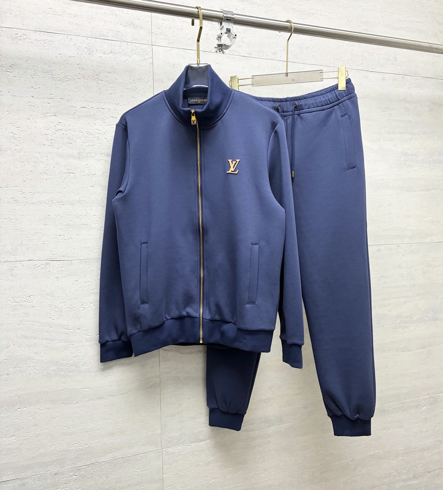 Cheap Louis Vuitton Tracksuits for Men in 216205, $120 USD- [IB216205] - Replica Louis Vuitton Tracksuits for Men