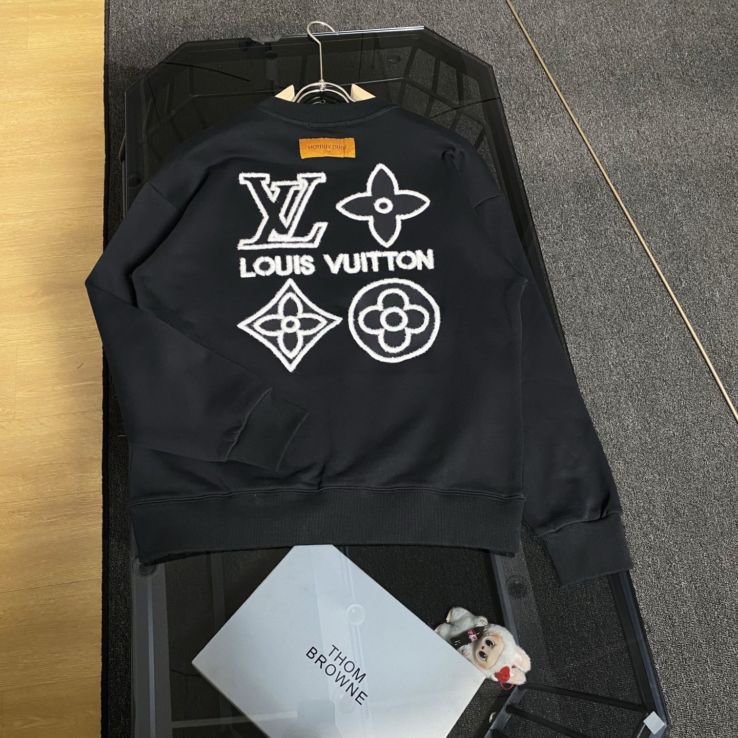 Cheap Louis Vuitton Hoodies for Men in 216553, $50 USD- [IB216553] - Replica Louis Vuitton Hoodies for Men