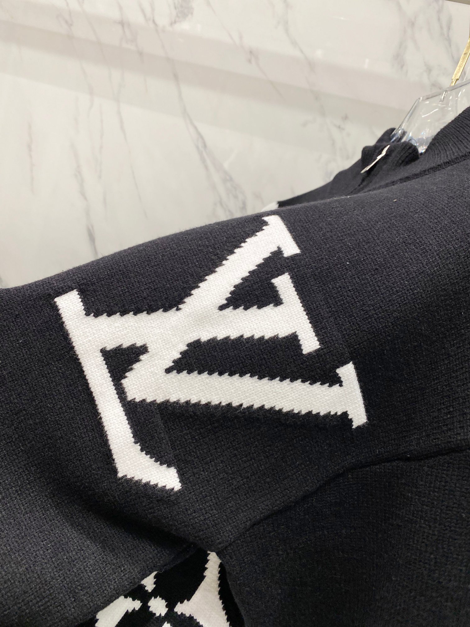 Cheap Louis Vuitton Long-Sleeved T-shirts for Men in 216588, $60 USD- [IB216588] - Replica Louis Vuitton Long-Sleeved T-shirts for Men