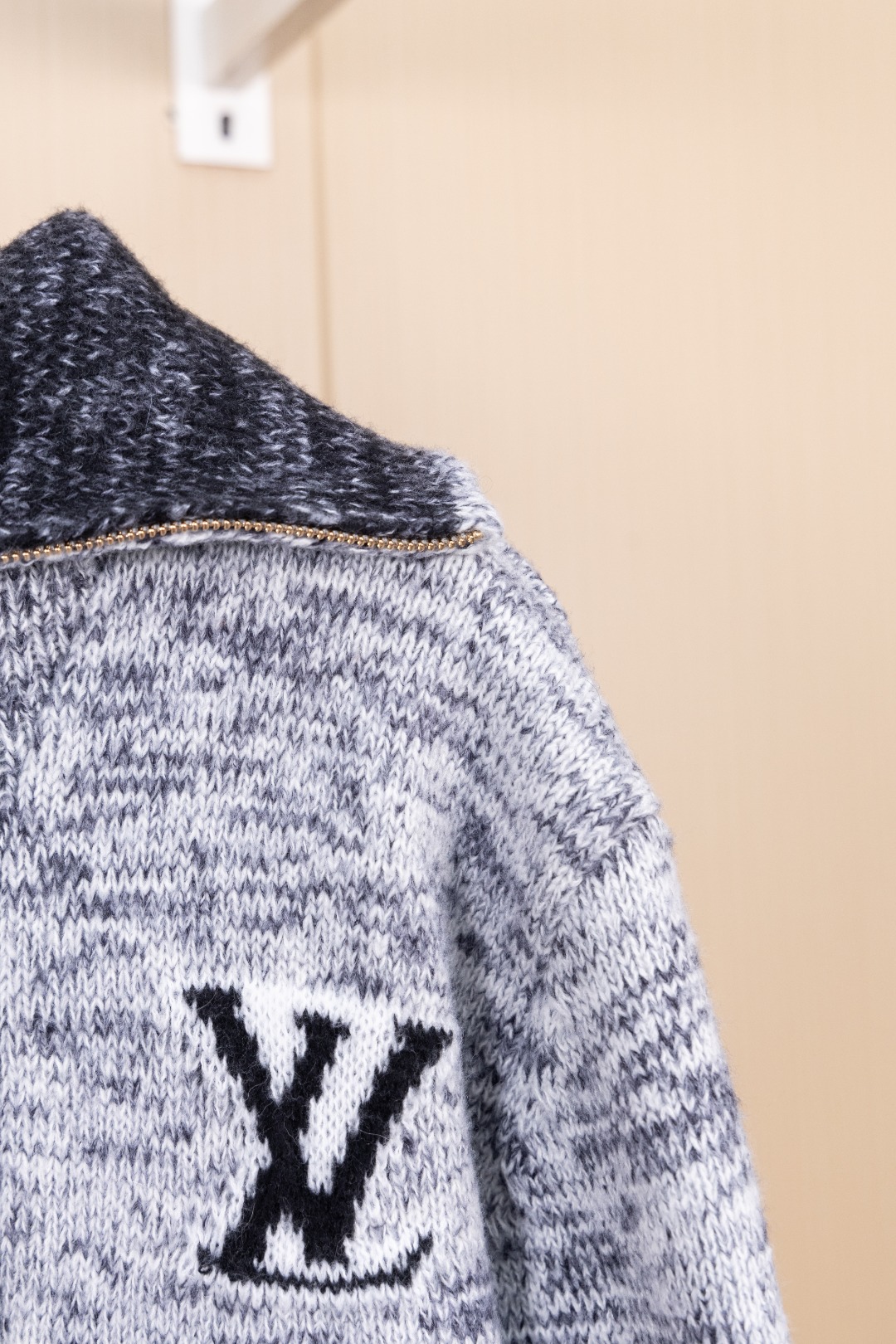 Cheap Louis Vuitton  Sweaters for Men in 216601, $70 USD- [IB216601] - Replica Louis Vuitton  Sweaters for Men