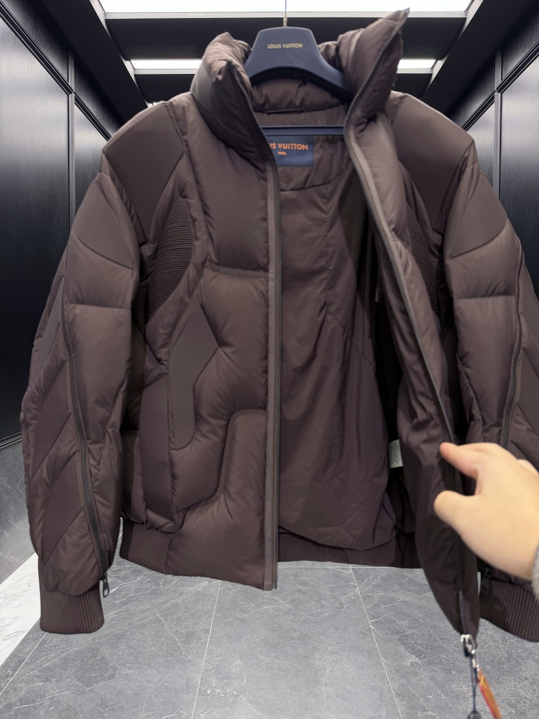 Cheap Louis Vuitton Thick Jackets For Men in 216604, $200 USD- [IB216604] - Replica Louis Vuitton Thick Jackets For Men