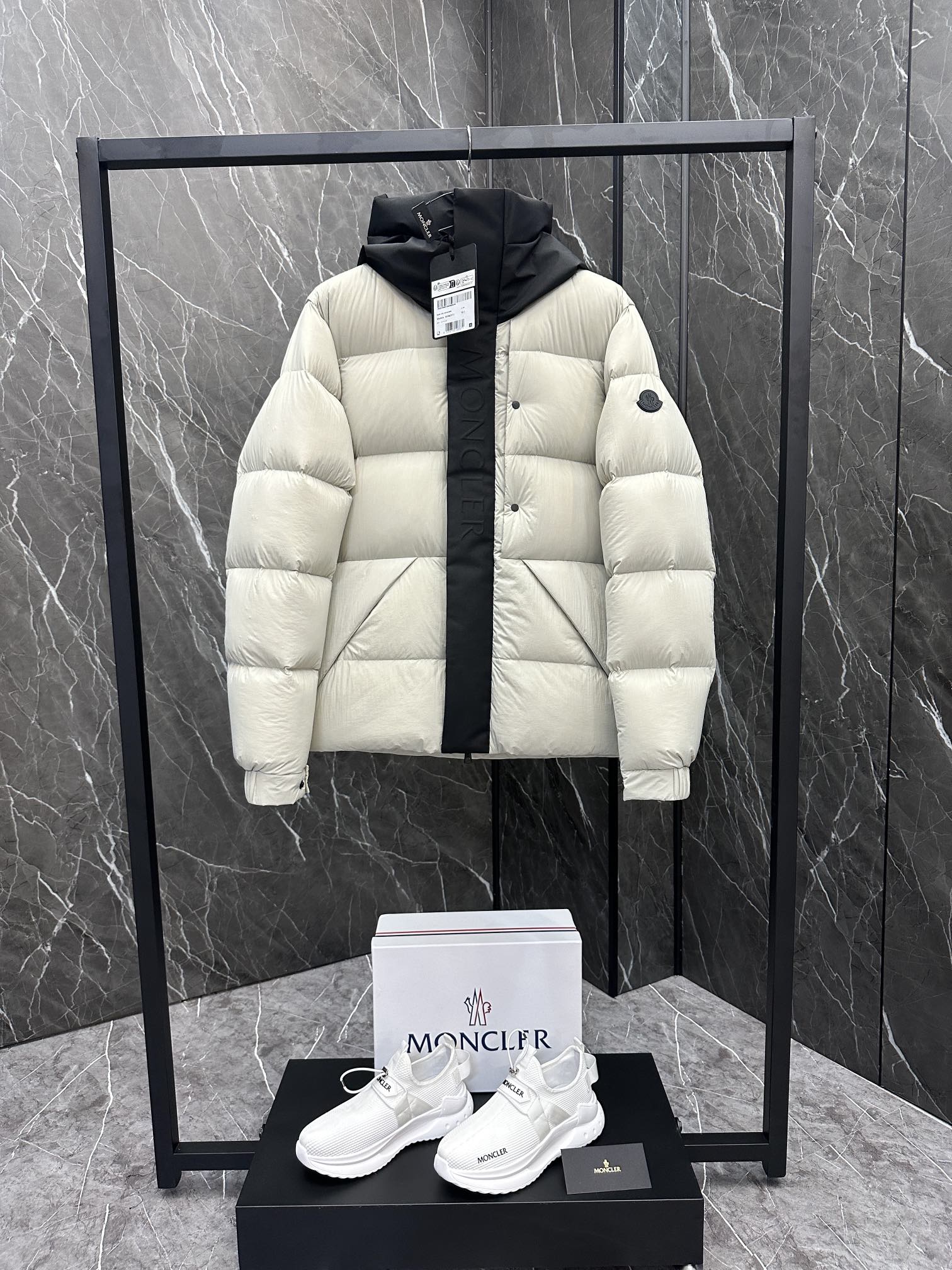 Cheap Moncle Thick Coats For Men in 216625, $160 USD- [IB216625] - Replica Moncle Thick Coats For Men