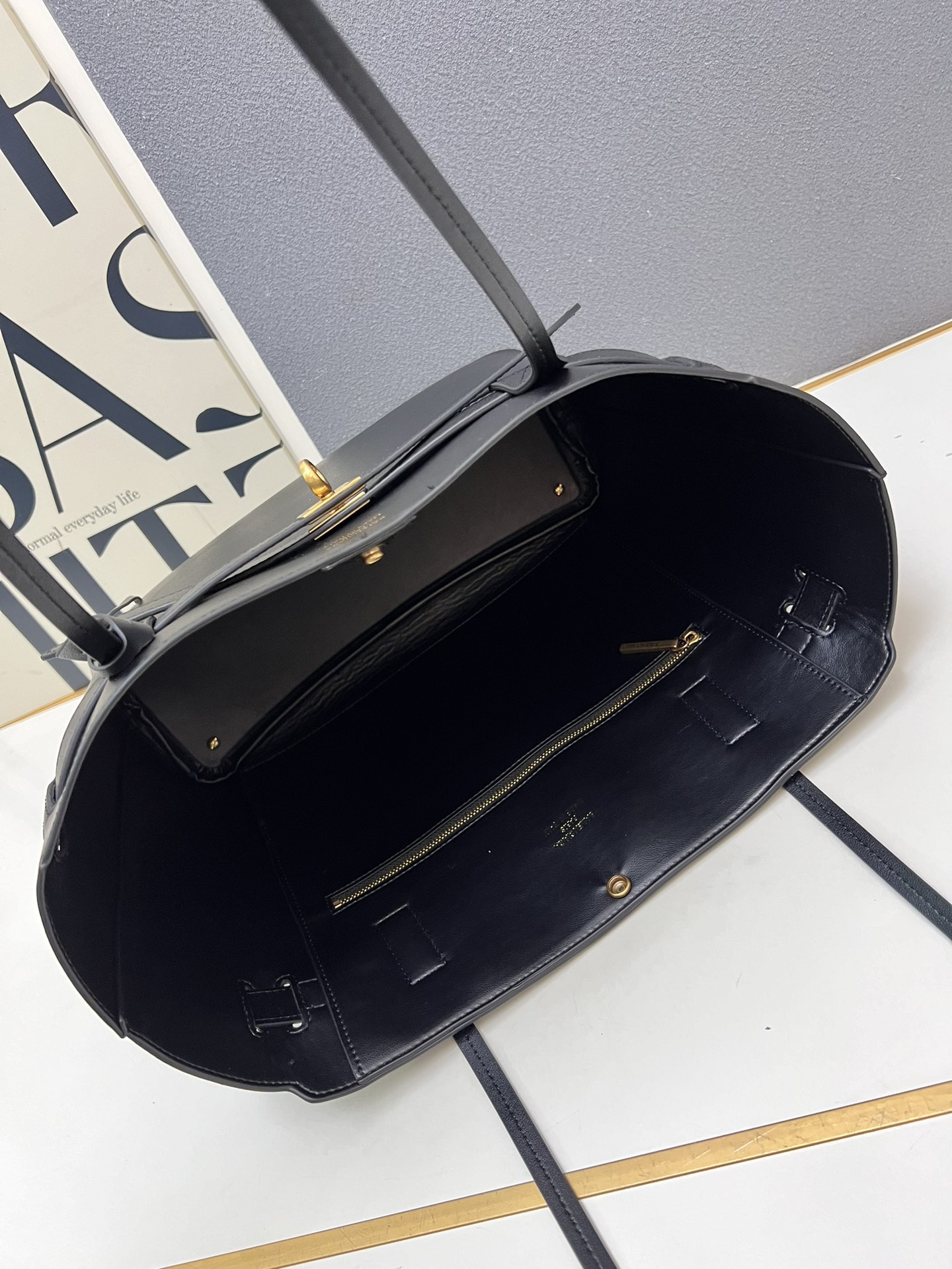Cheap Balenciaga high quality Handbags in 216637, $95 USD- [IB216637] - Replica Balenciaga high quality Handbags