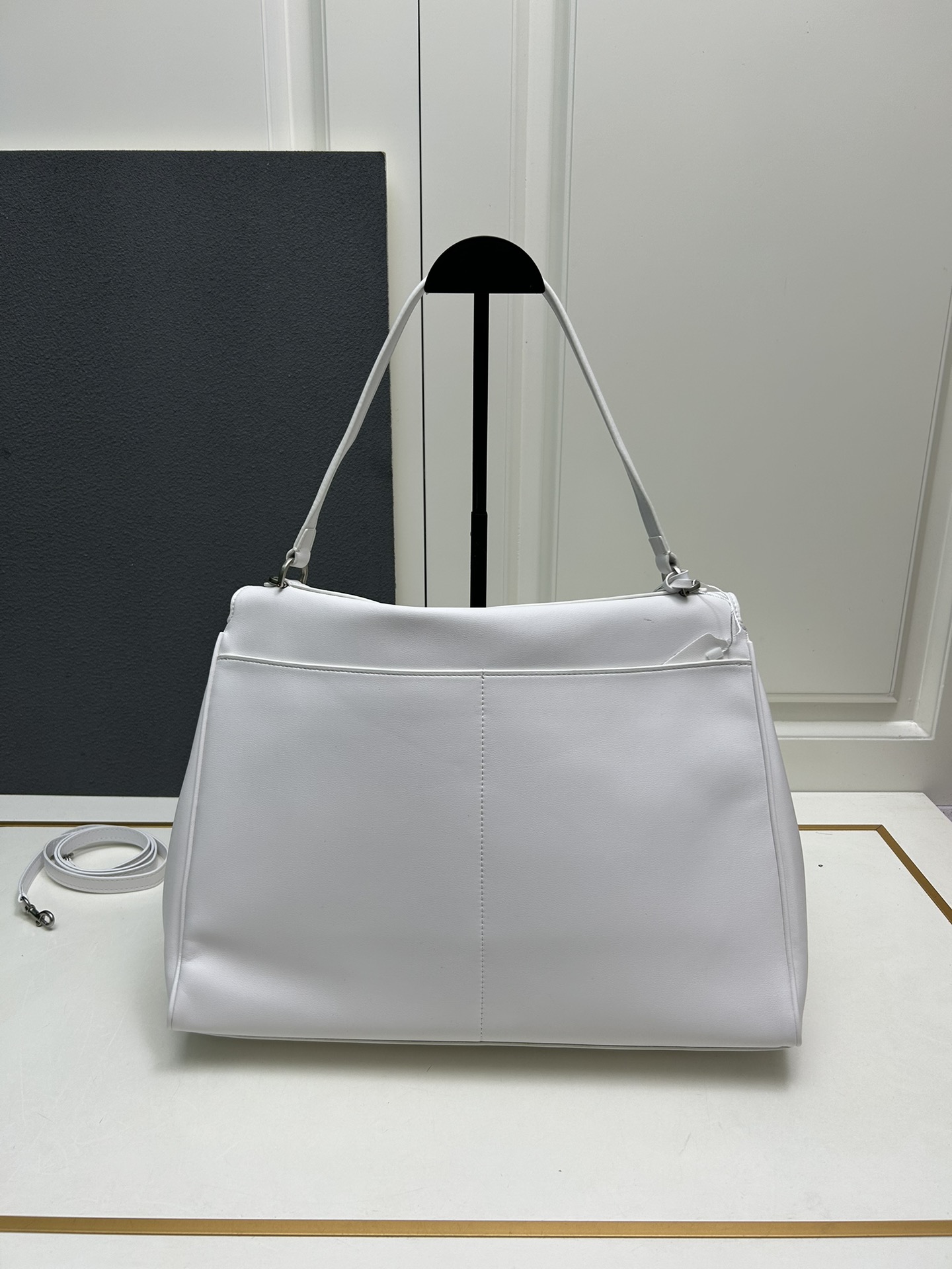 Cheap Balenciaga high quality Handbags in 216639, $105 USD- [IB216639] - Replica Balenciaga high quality Handbags