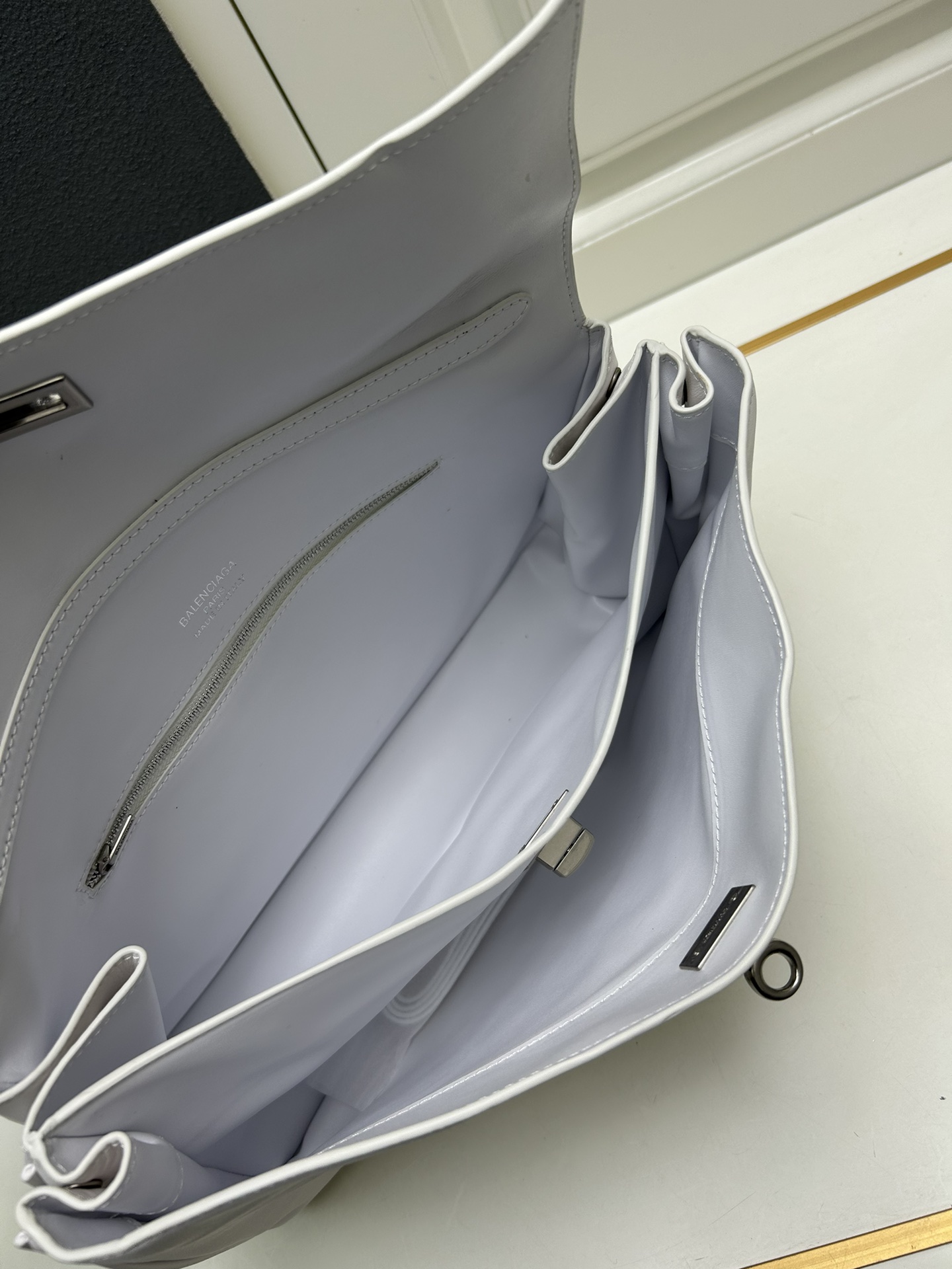 Cheap Balenciaga high quality Handbags in 216646, $105 USD- [IB216646] - Replica Balenciaga high quality Handbags