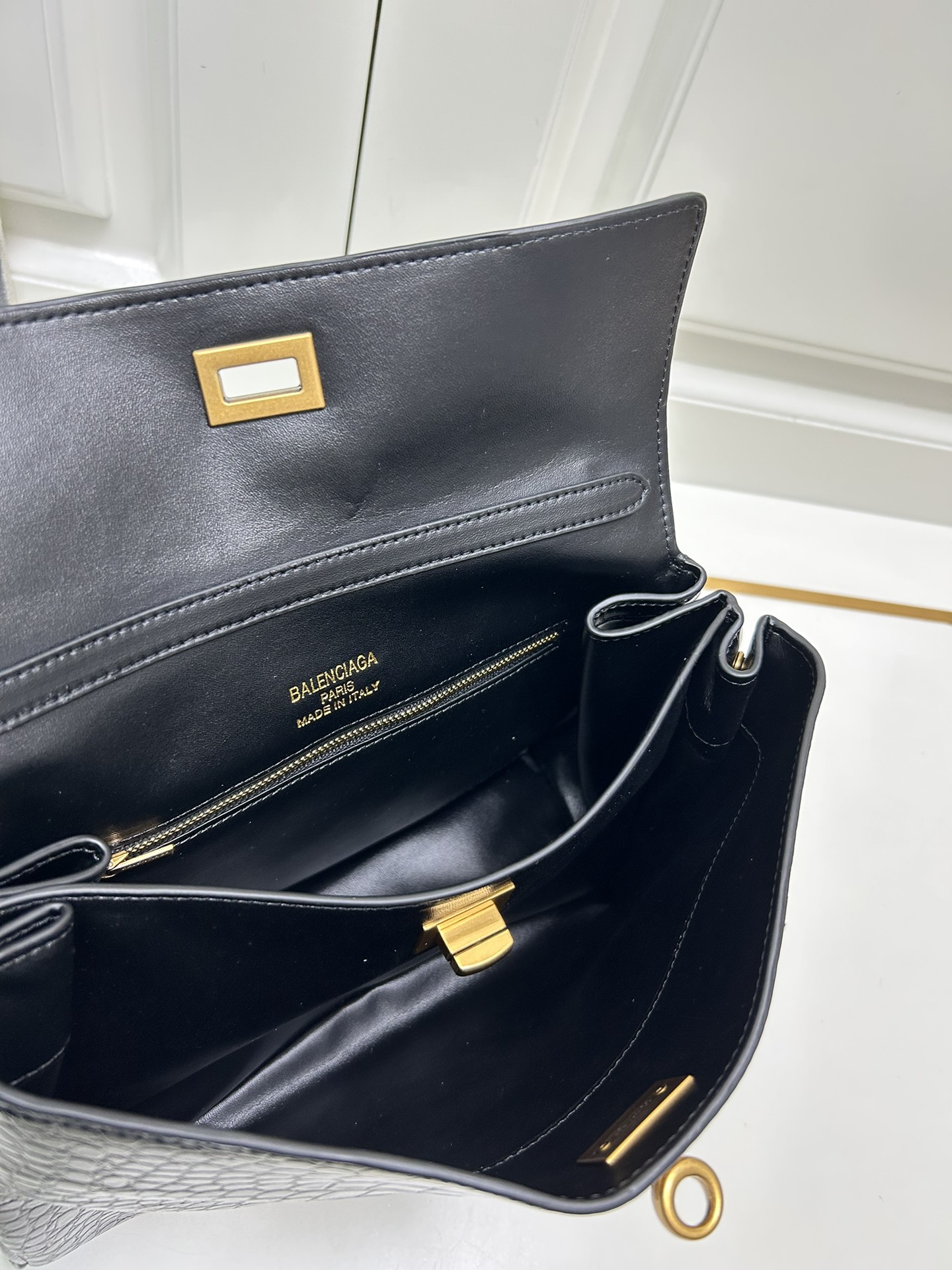 Cheap Balenciaga high quality Handbags in 216653, $110 USD- [IB216653] - Replica Balenciaga high quality Handbags