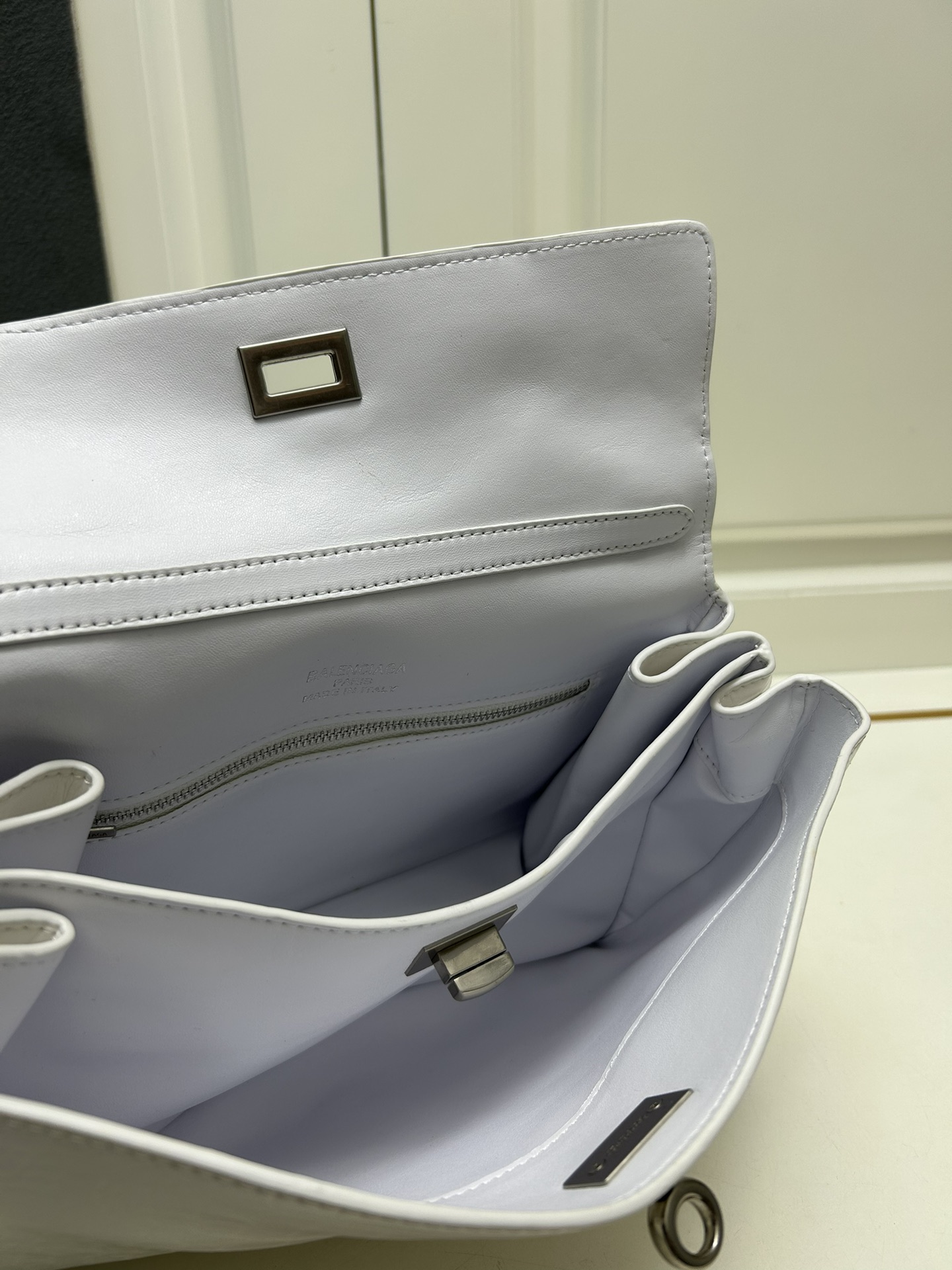 Cheap Balenciaga high quality Handbags in 216654, $110 USD- [IB216654] - Replica Balenciaga high quality Handbags