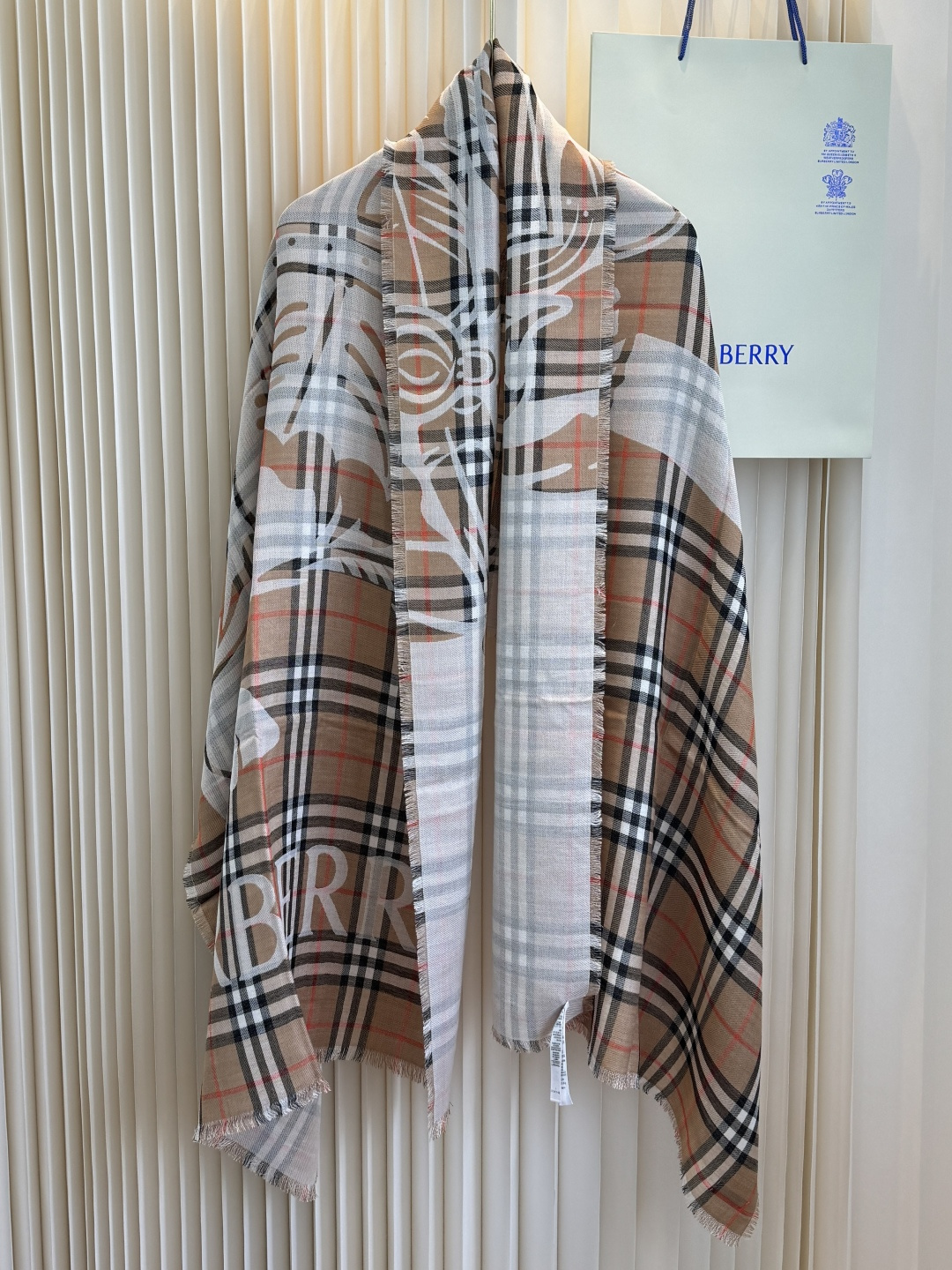 Cheap New Burberry high-quality scarf in 216732, $50 USD- [IB216732] - Replica Burberry Cashmere Scarf